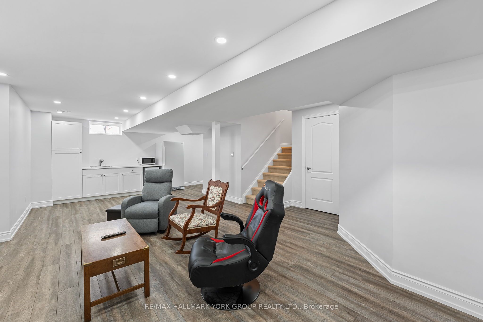 8 Pollock Avenue Property Photo 29