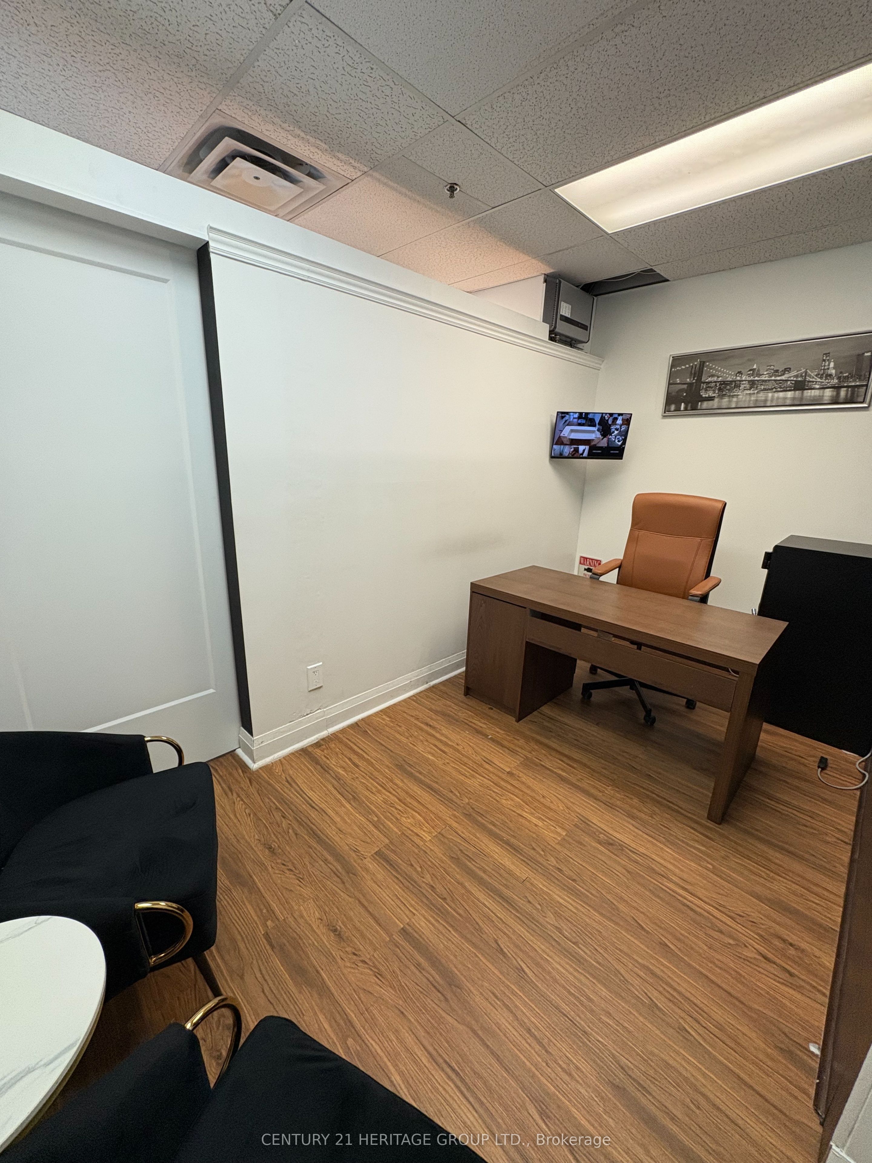 7378 Yonge Street 22b Property Photo 5