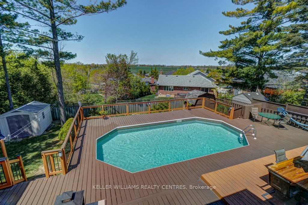 34 Meadowlands Dr Property Photo 33