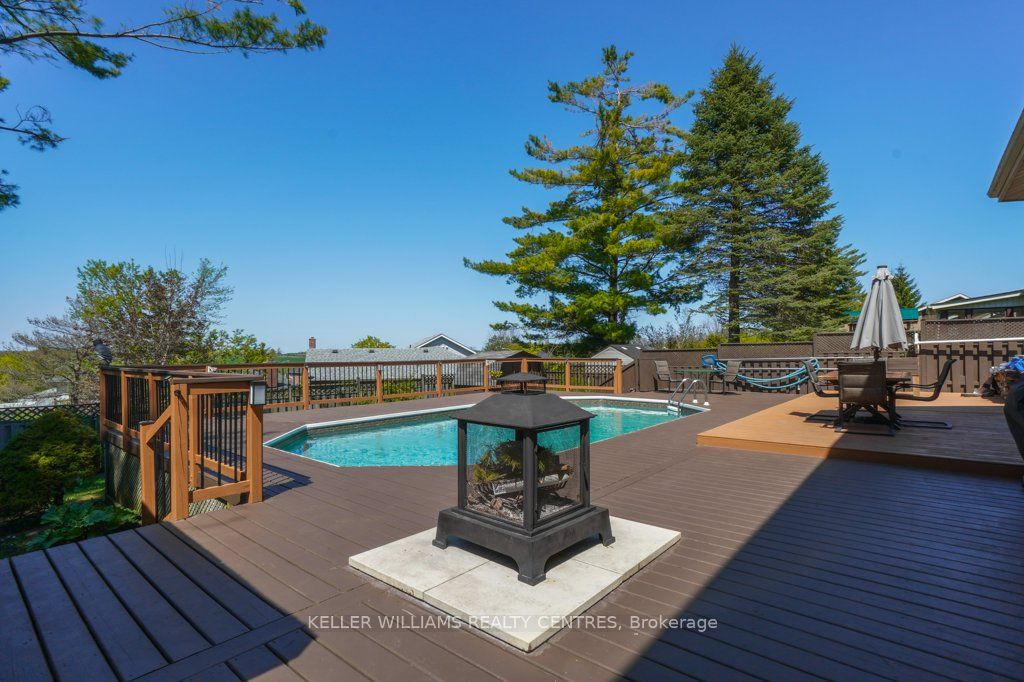 34 Meadowlands Dr Property Photo 34