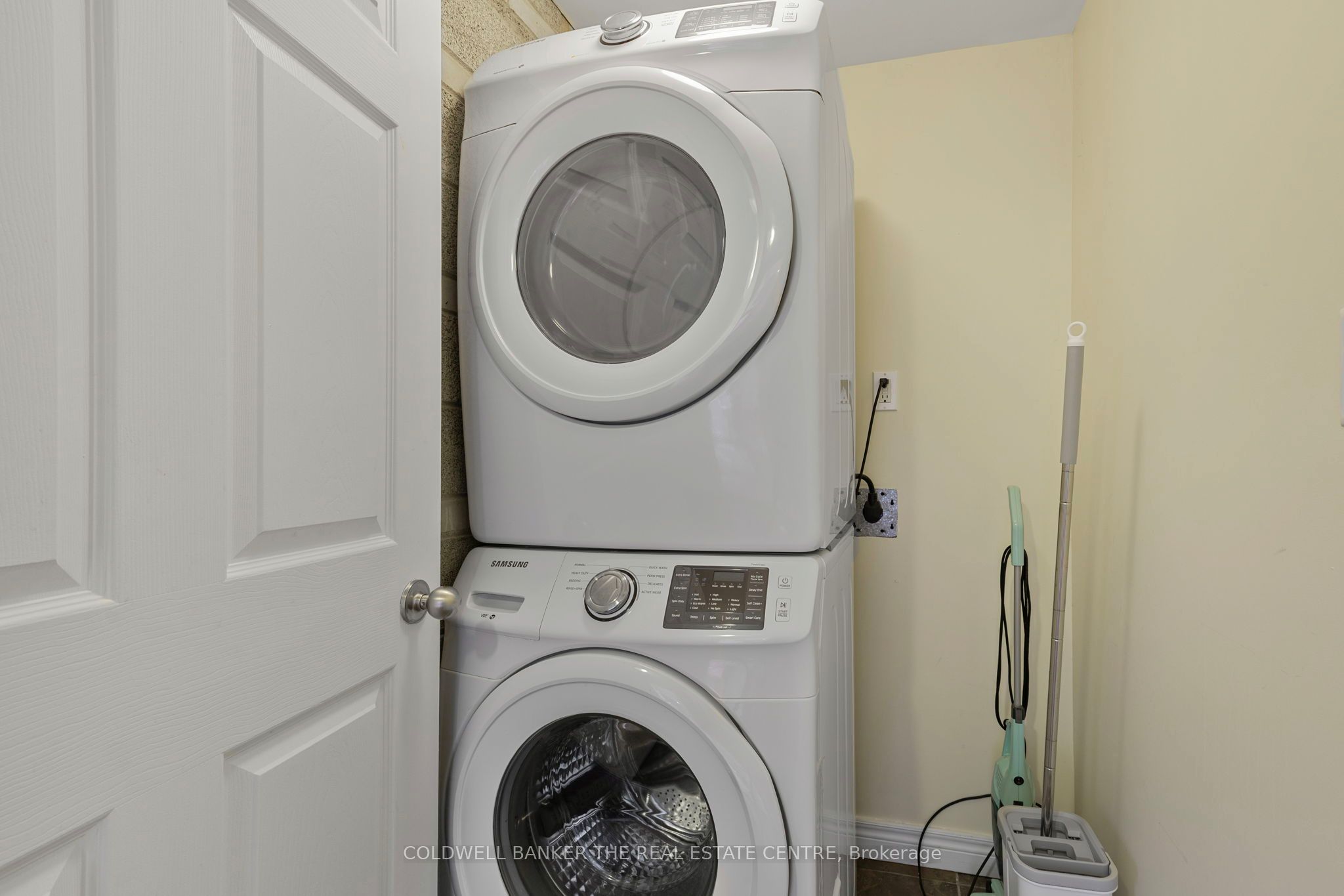 92 Hamilton Drive Property Photo 12