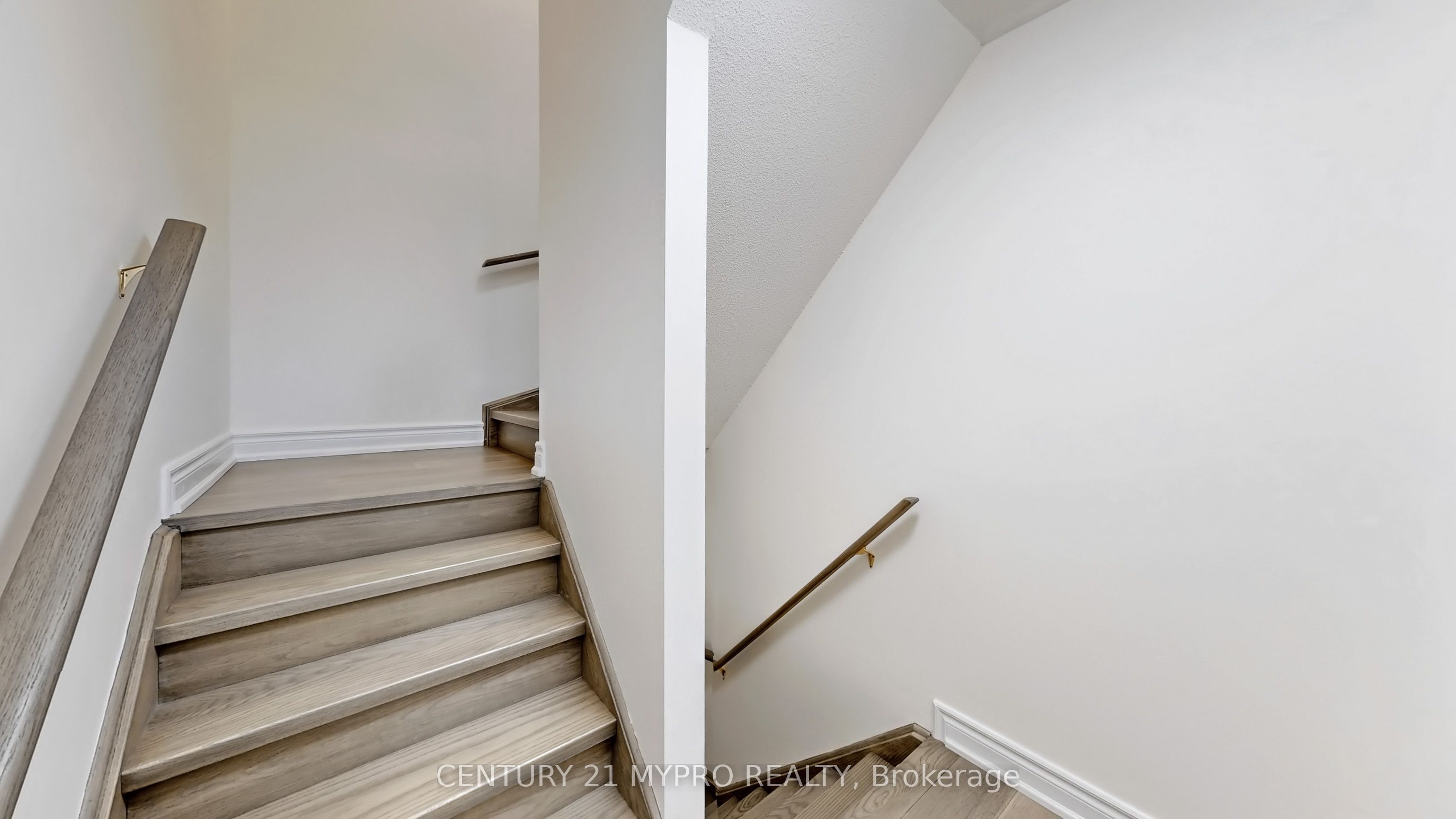 #32 - 735 New Westminster Drive Property Photo 19