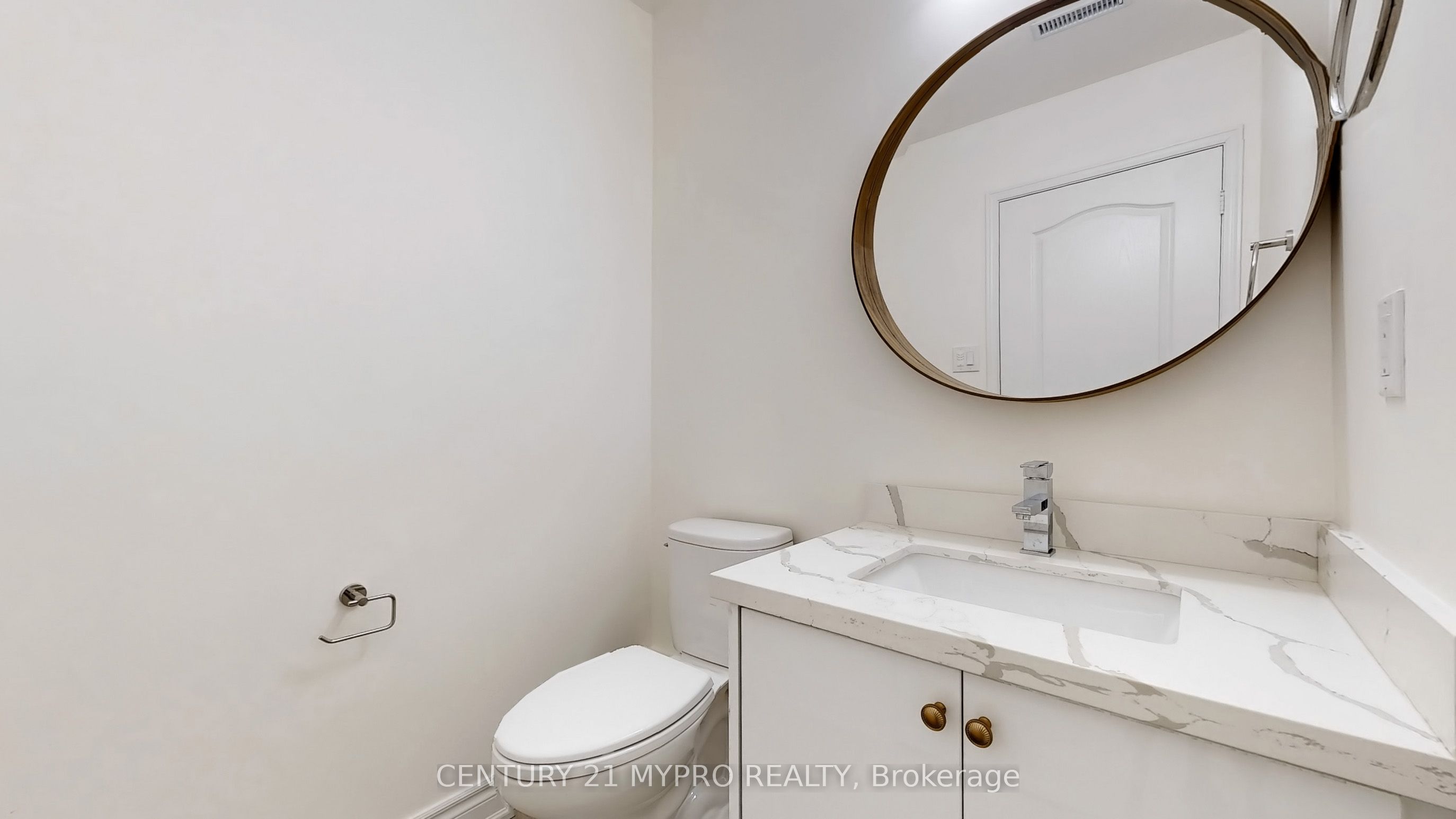 #32 - 735 New Westminster Drive Property Photo 31