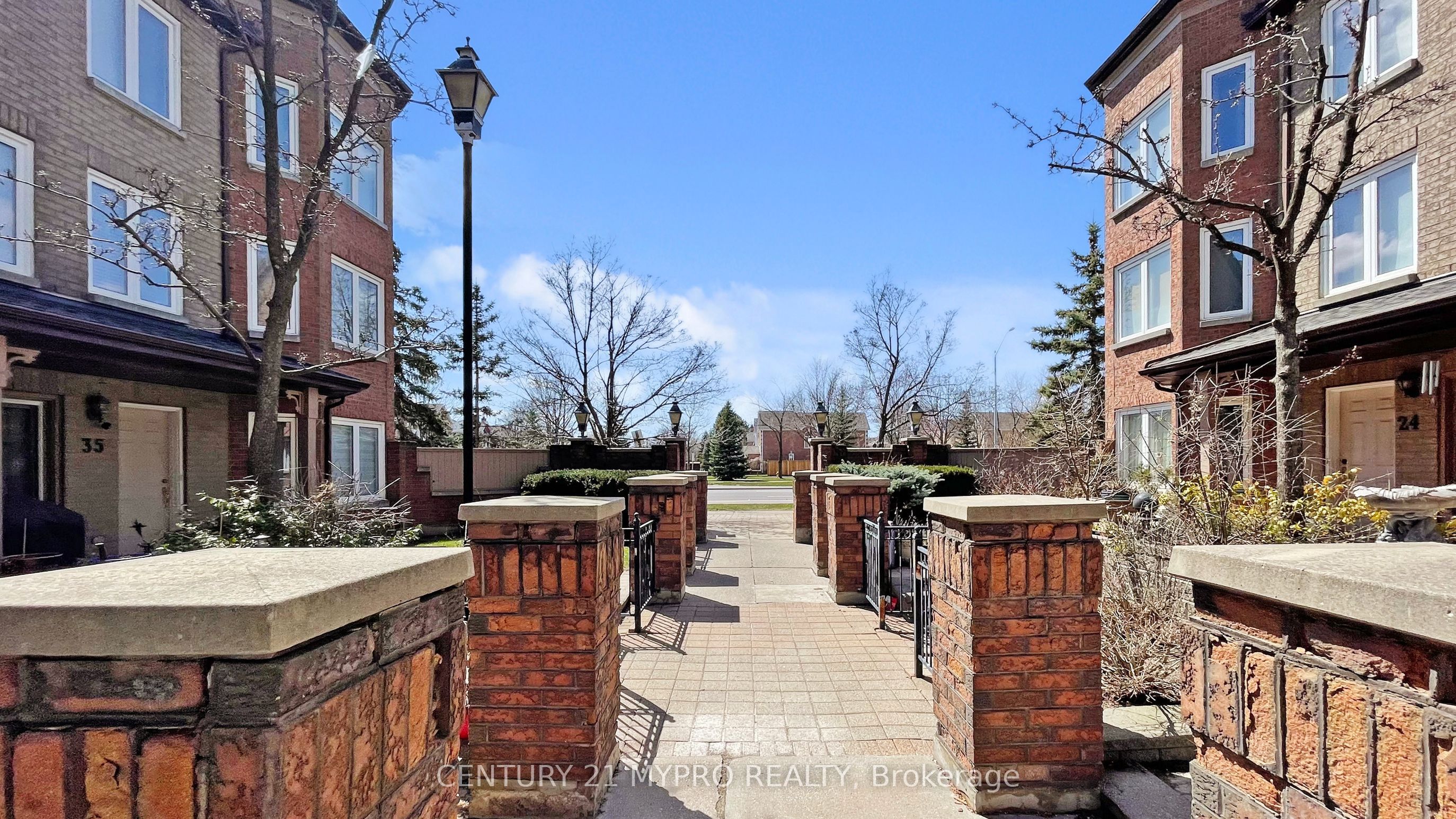 #32 - 735 New Westminster Drive Property Photo 34