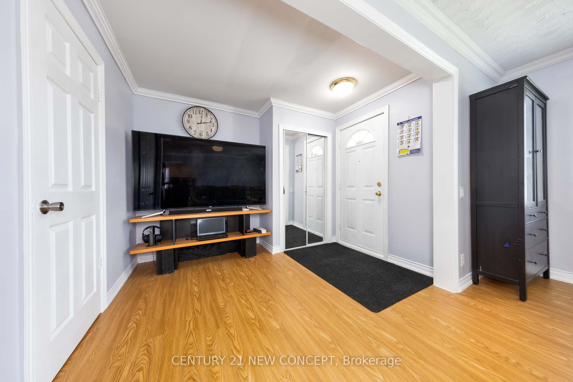 831 Norval Road Property Photo 7