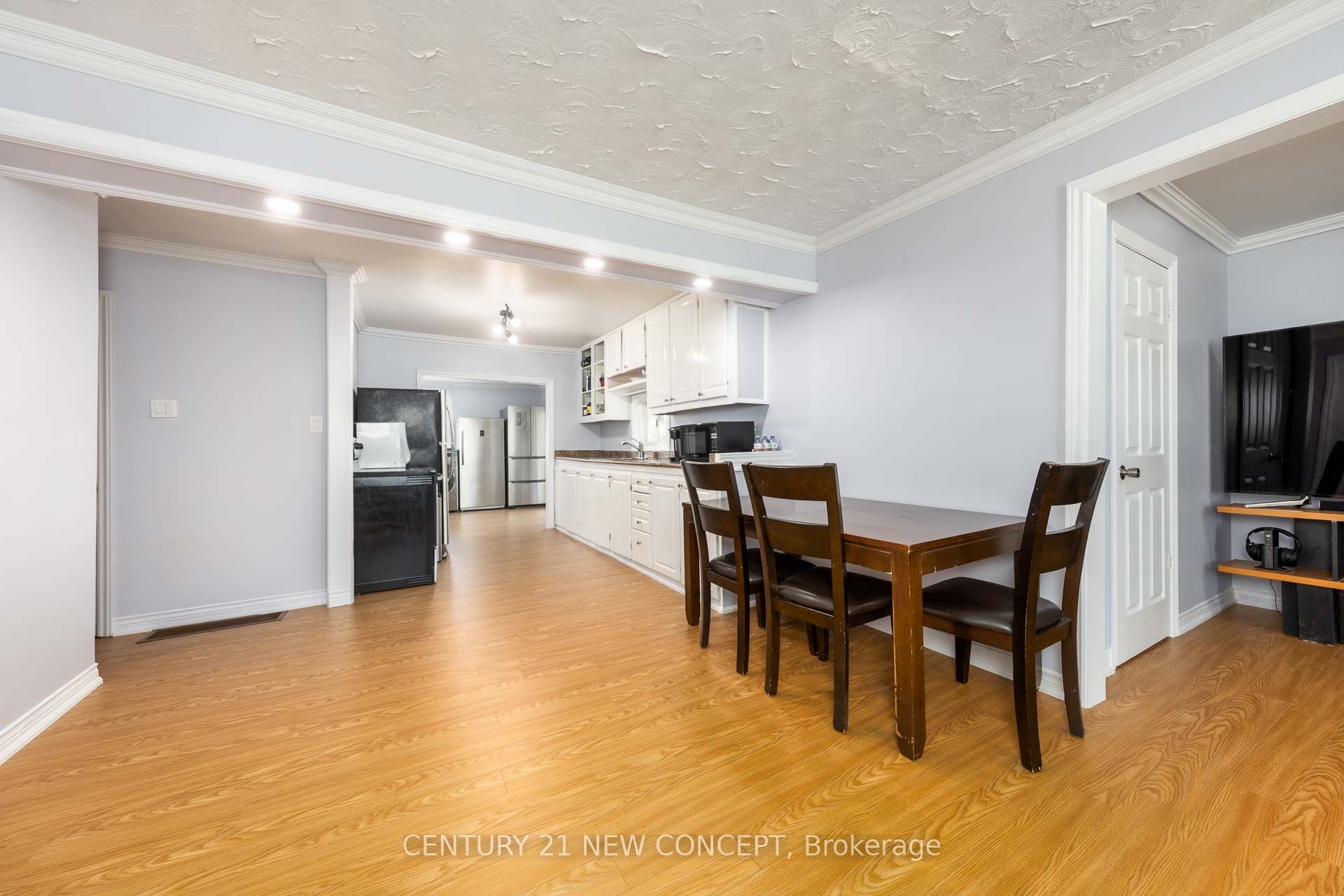 831 Norval Road Property Photo 12