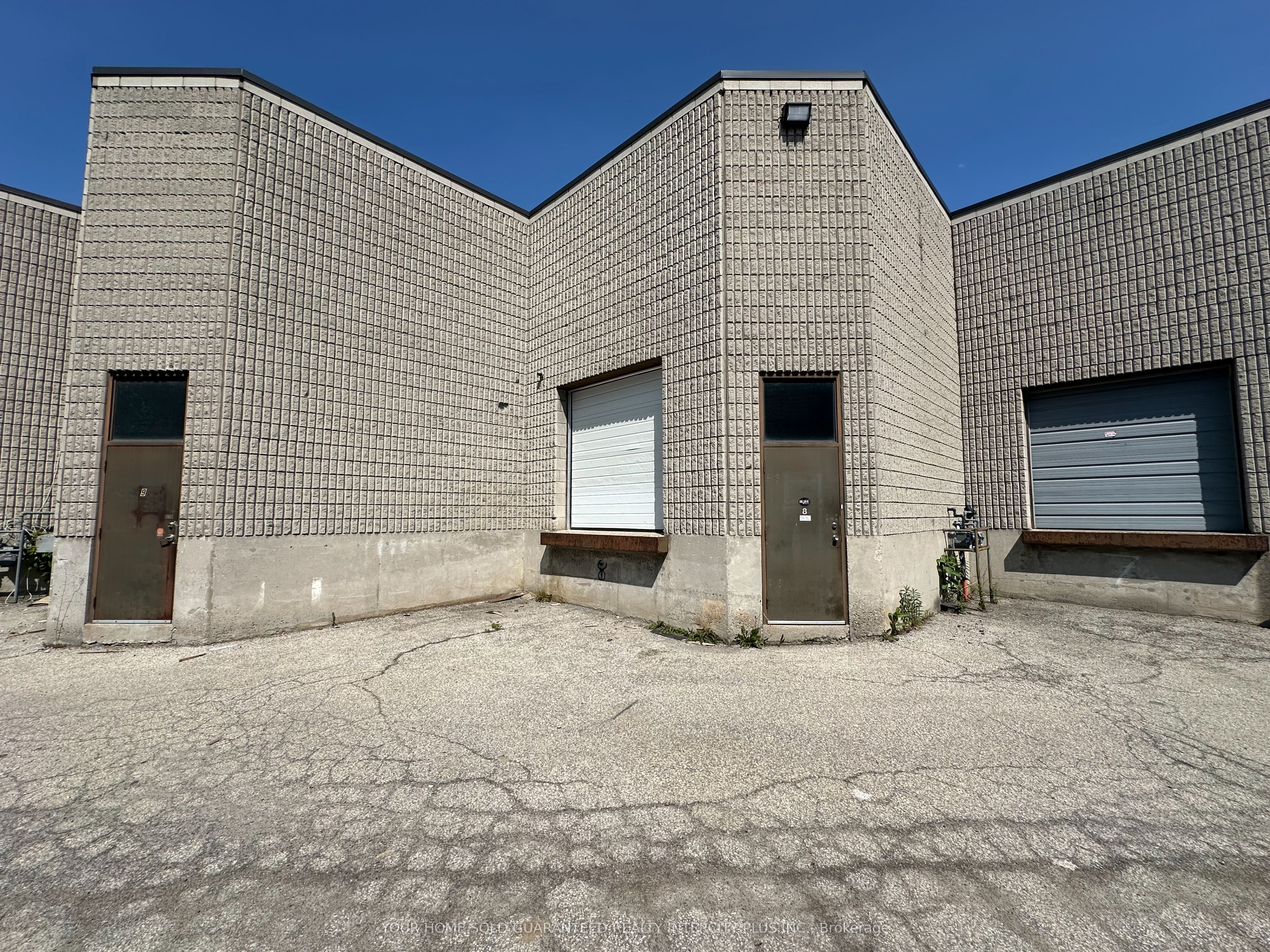 #8 - 70 Hanlan Road Property Photo 8