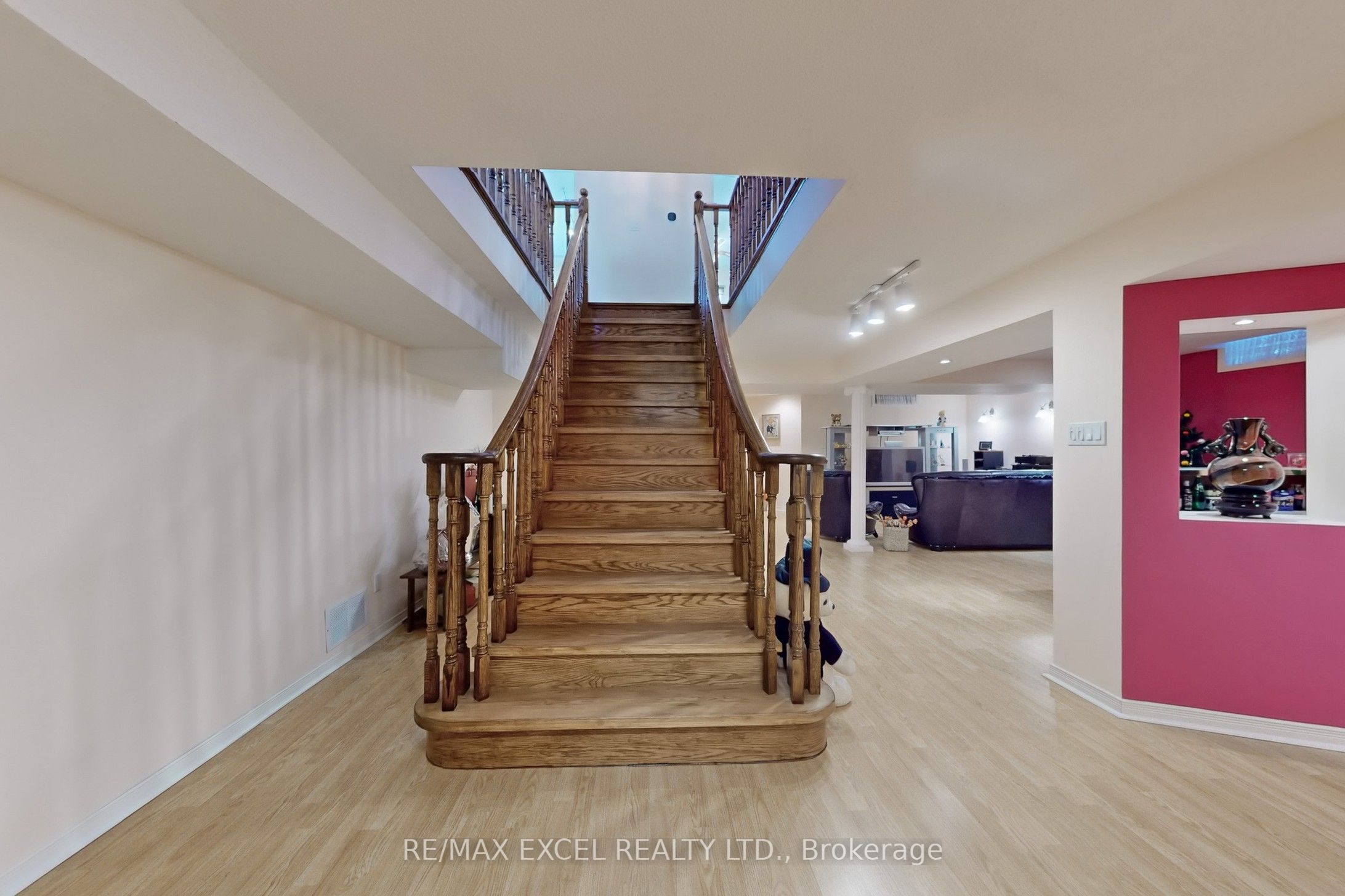 69 Nadine Crescent Property Photo 34