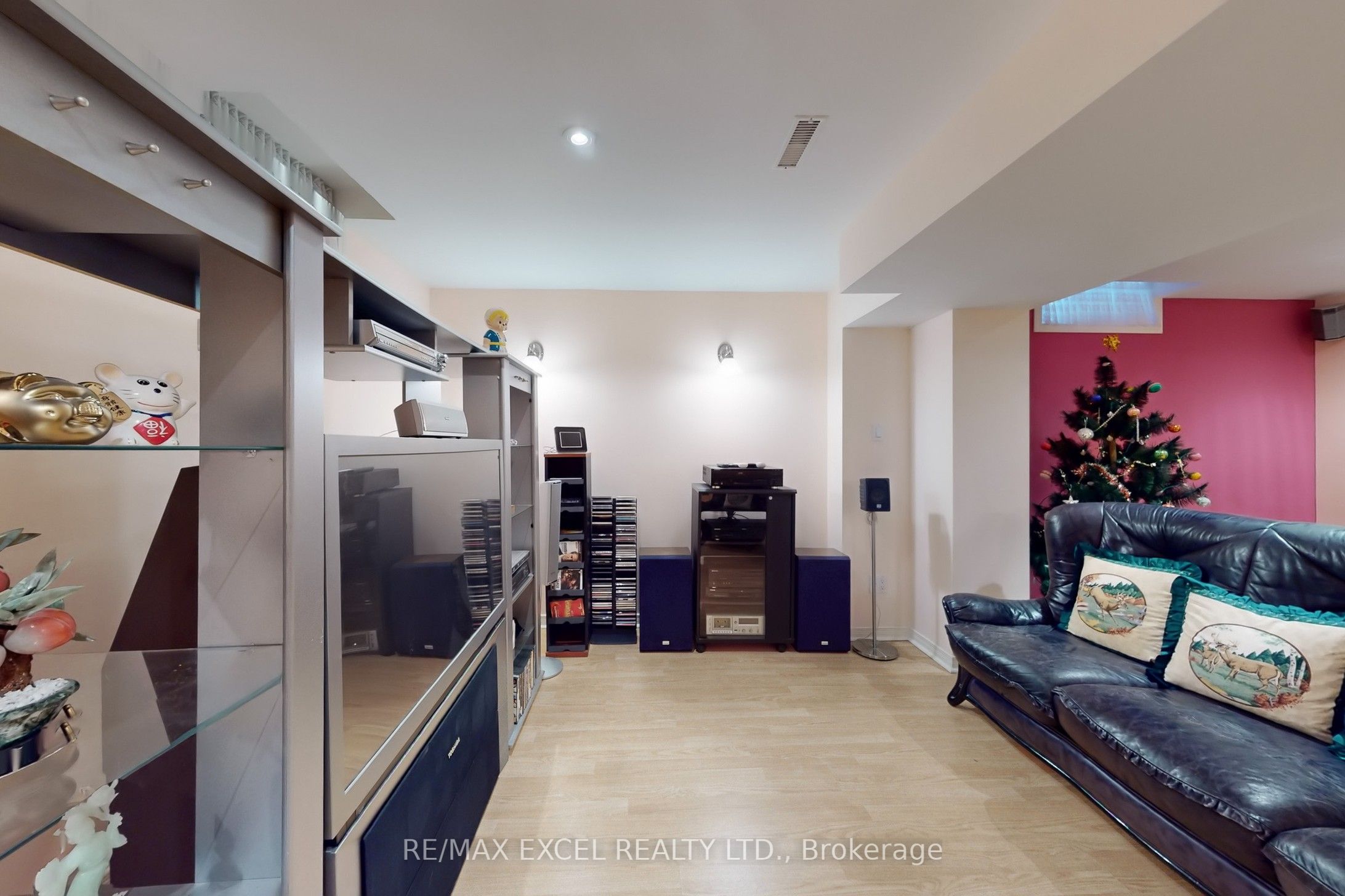 69 Nadine Crescent Property Photo 36