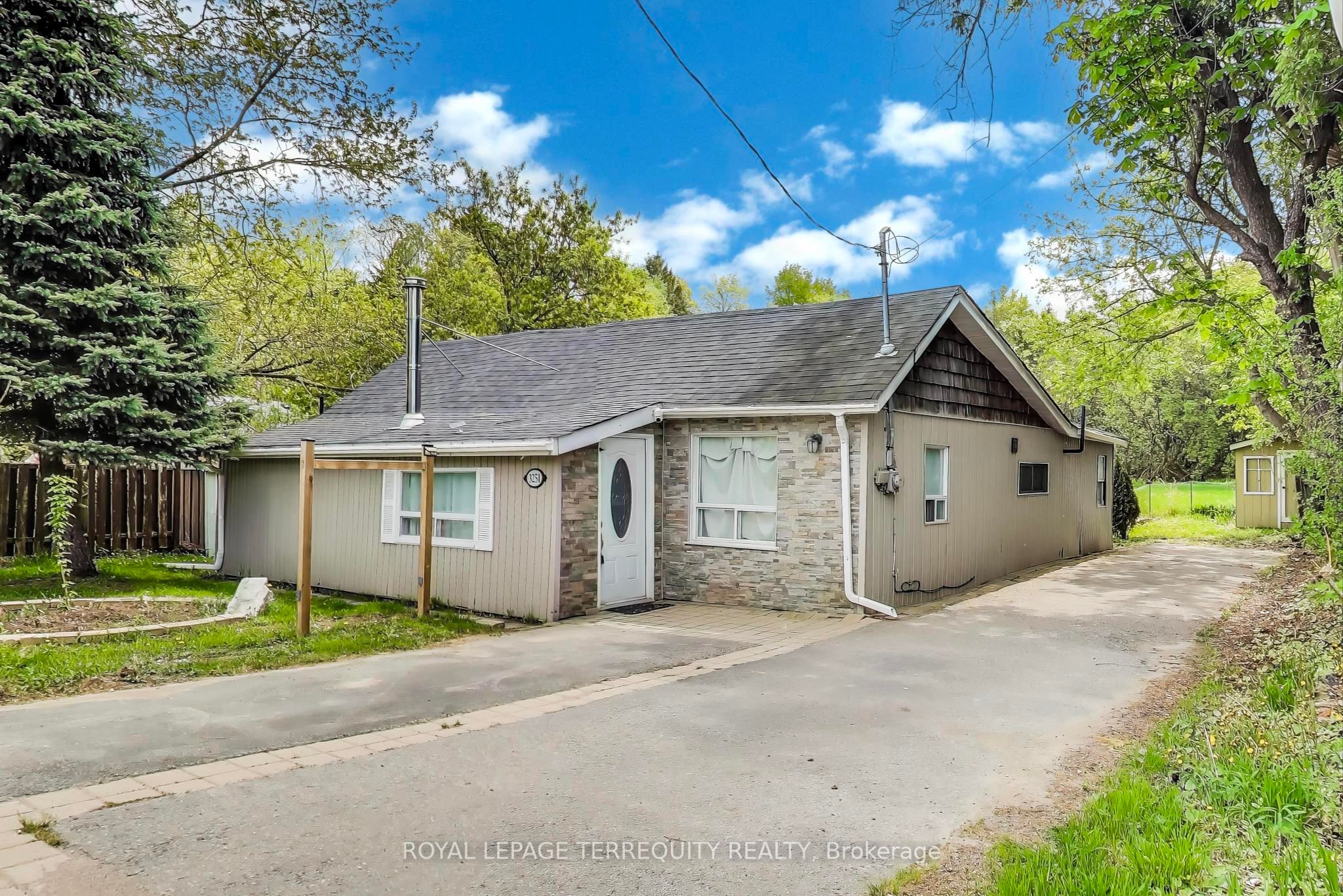 3251 Ravenshoe Rd Property Photo 1