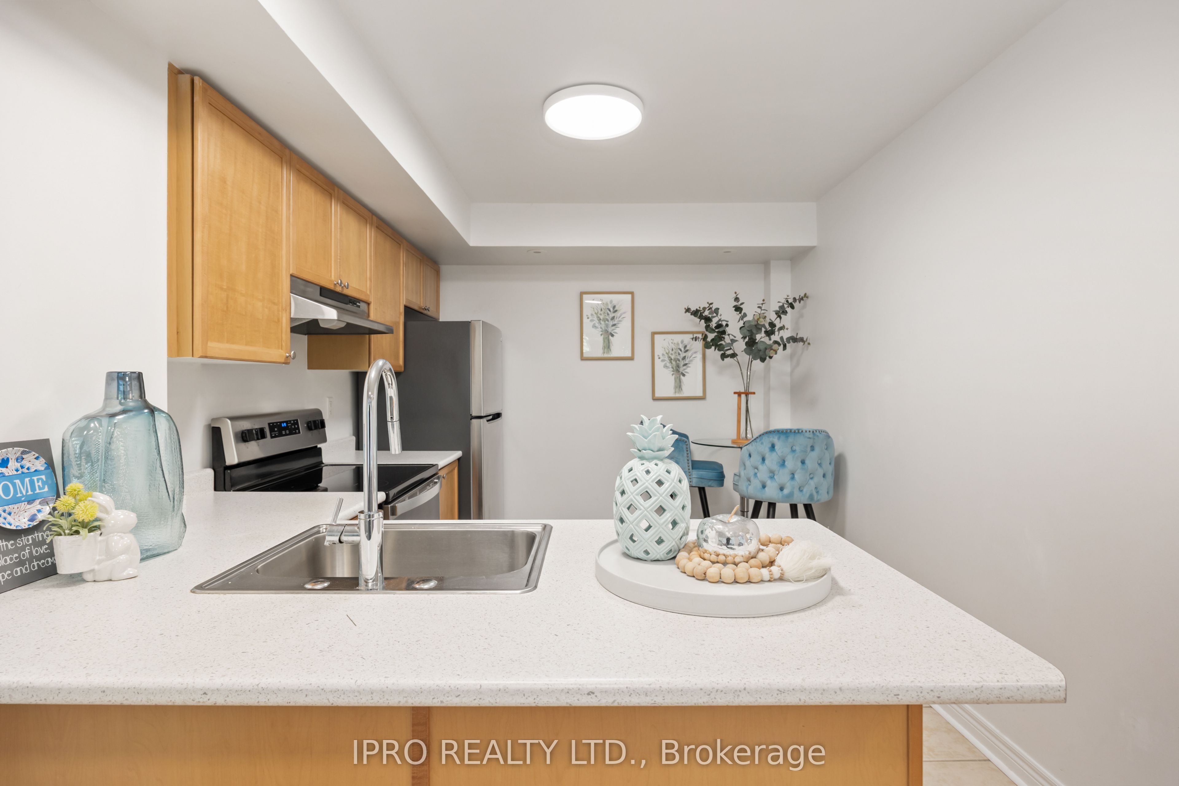 312 John Street 176 Property Photo 8