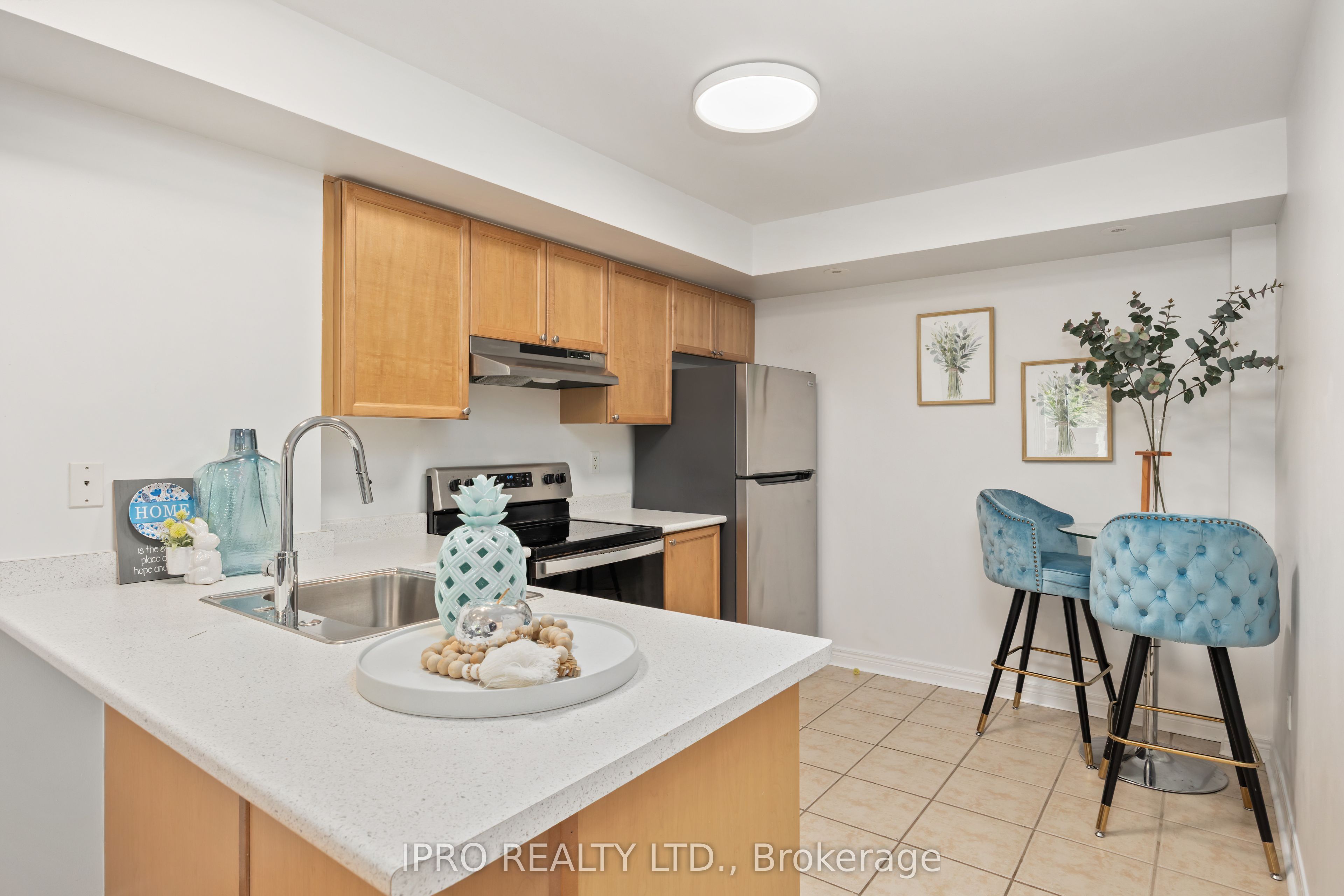 312 John Street 176 Property Photo 9