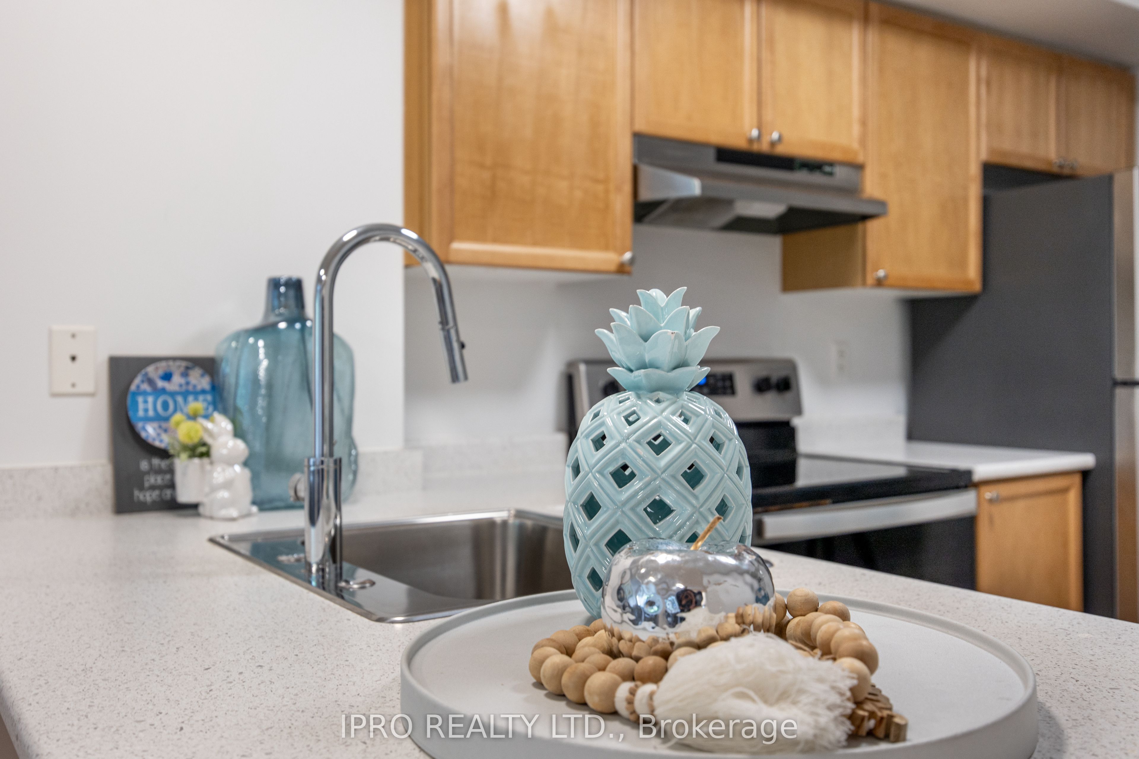 312 John Street 176 Property Photo 10