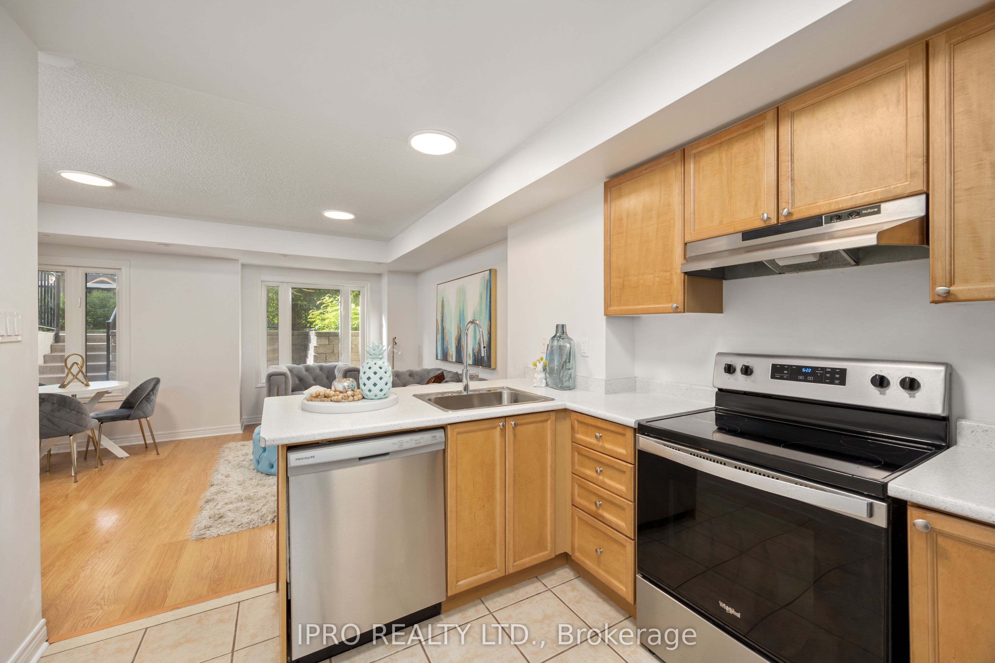 312 John Street 176 Property Photo 11