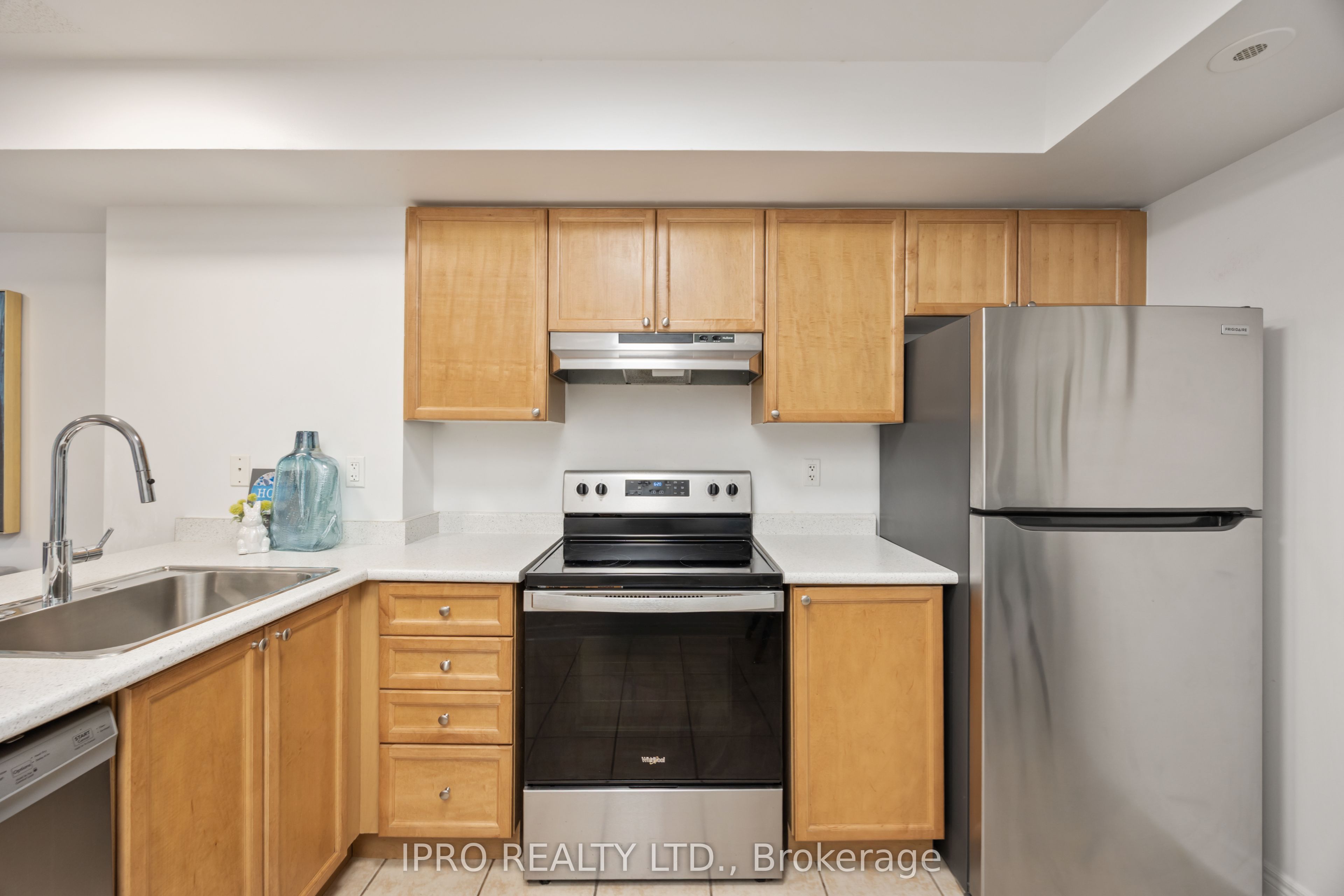 312 John Street 176 Property Photo 12