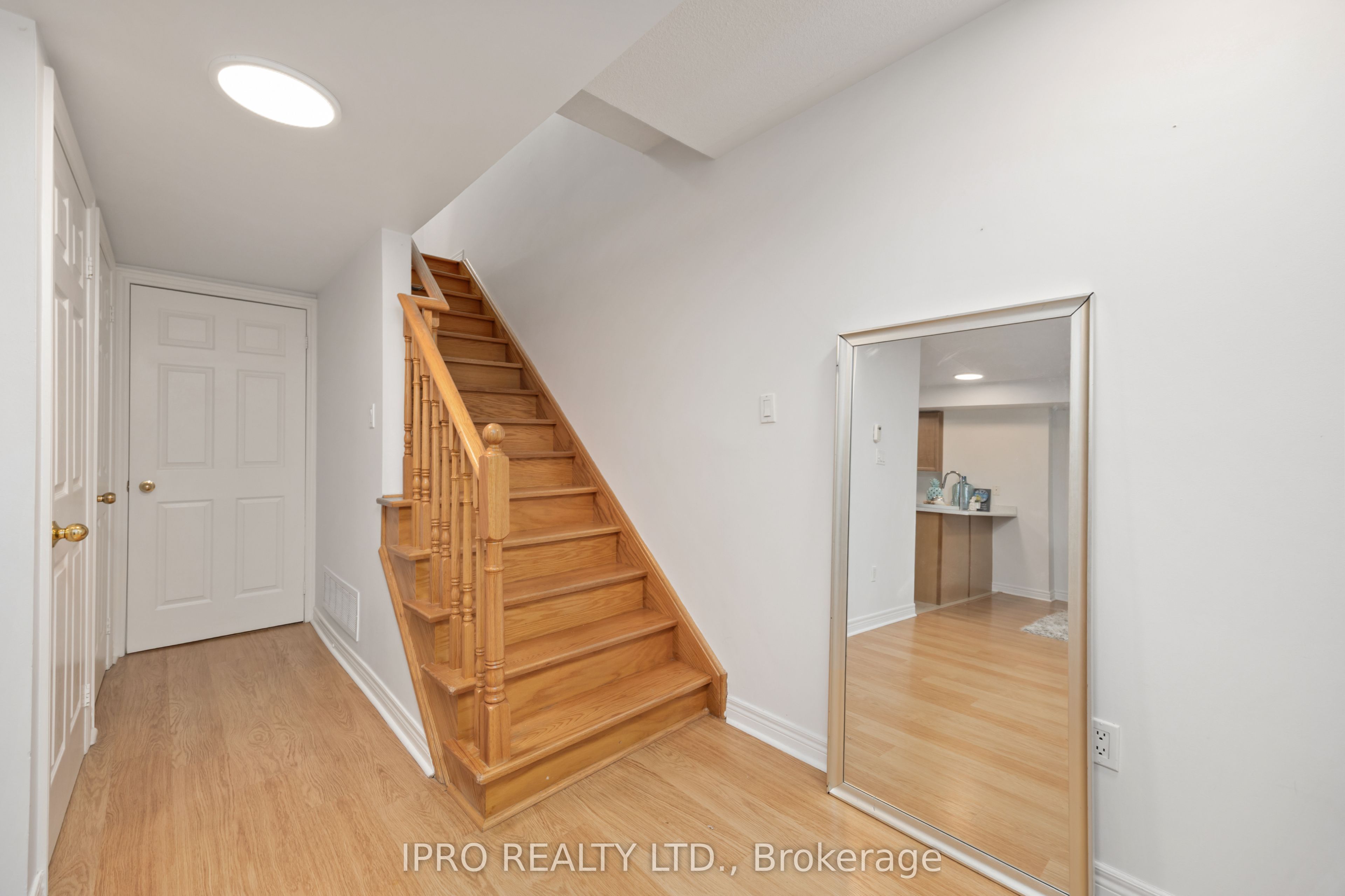 312 John Street 176 Property Photo 14