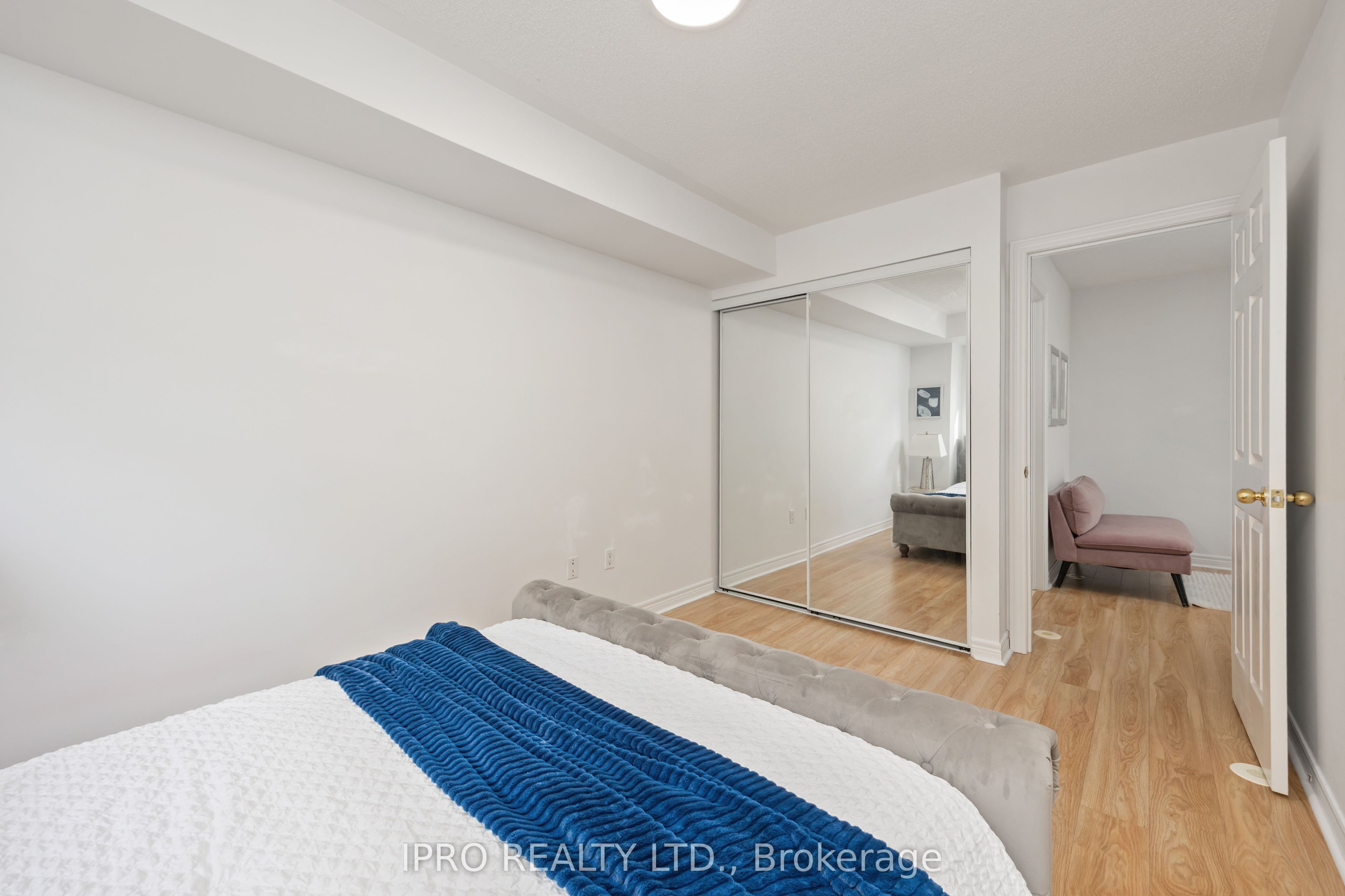 312 John Street 176 Property Photo 18