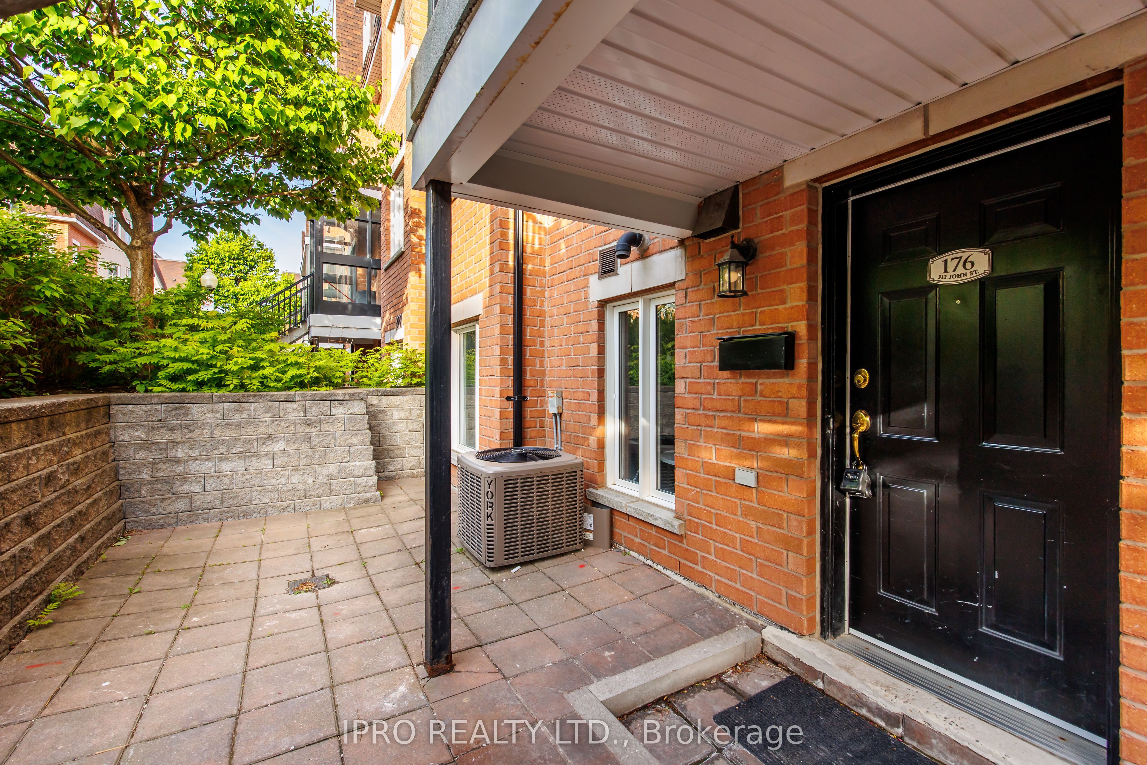 312 John Street 176 Property Photo 25