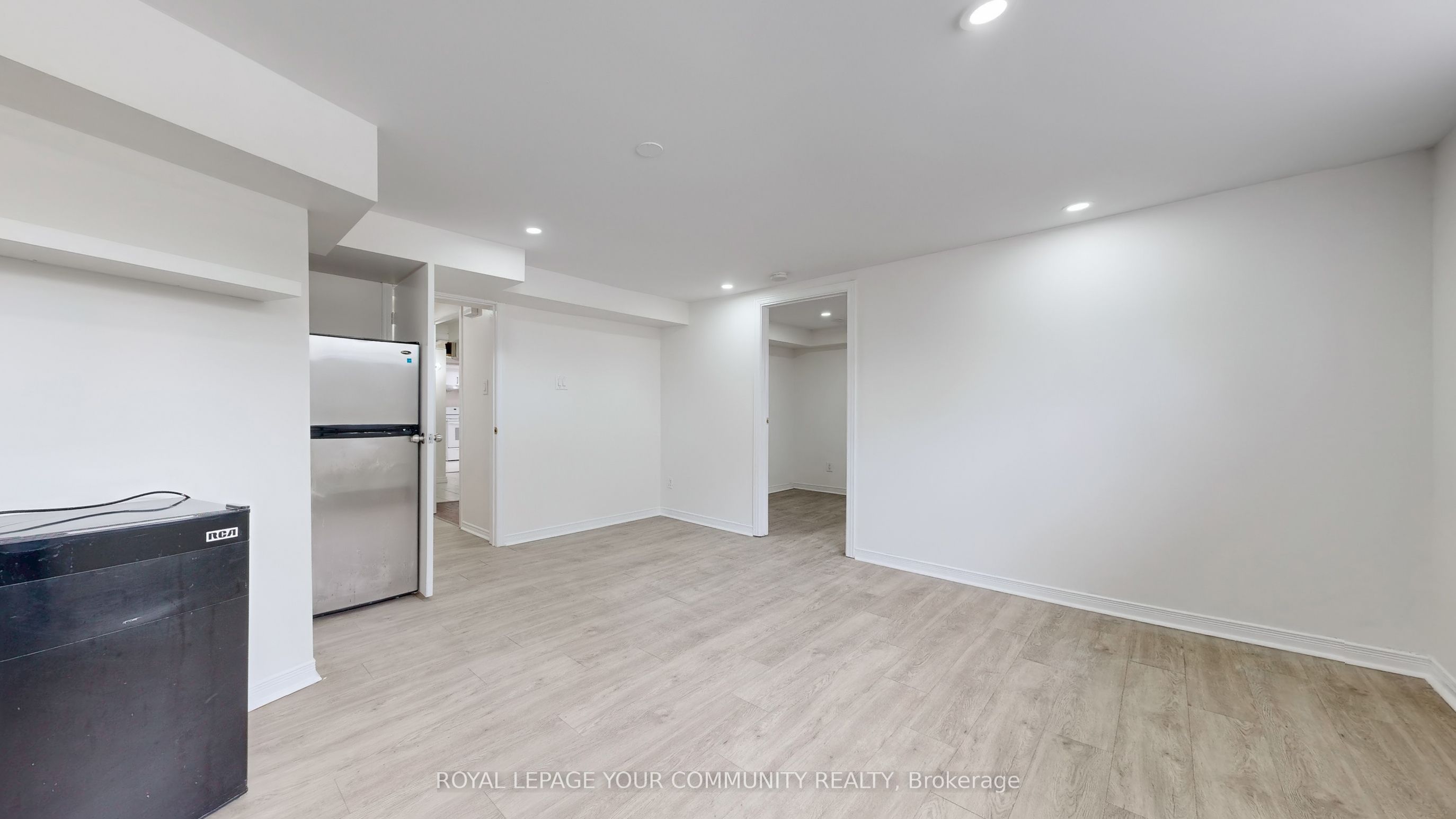 446 Lynett Crescent Property Photo 32