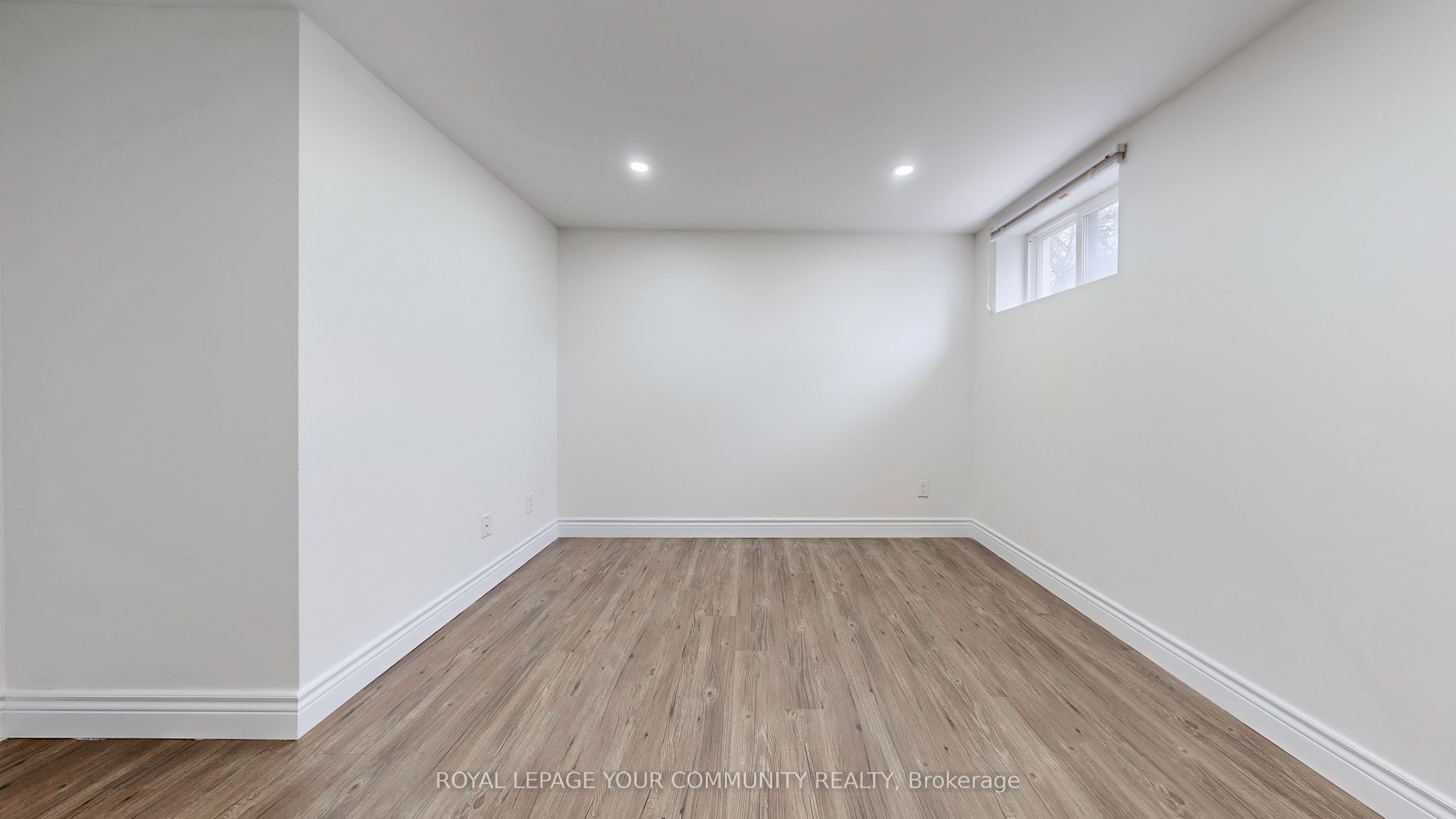 446 Lynett Crescent Property Photo 41