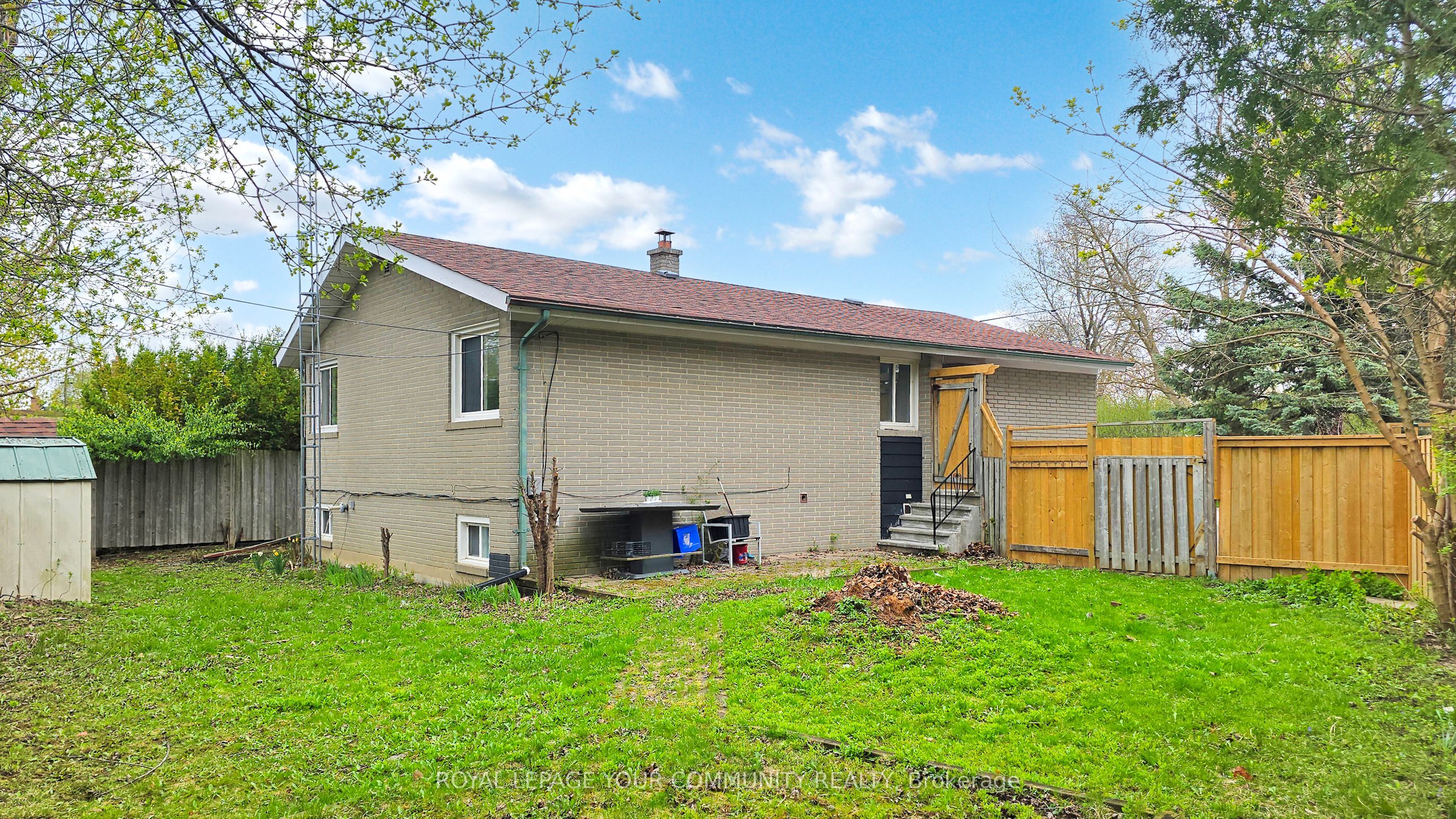 446 Lynett Crescent Property Photo 47