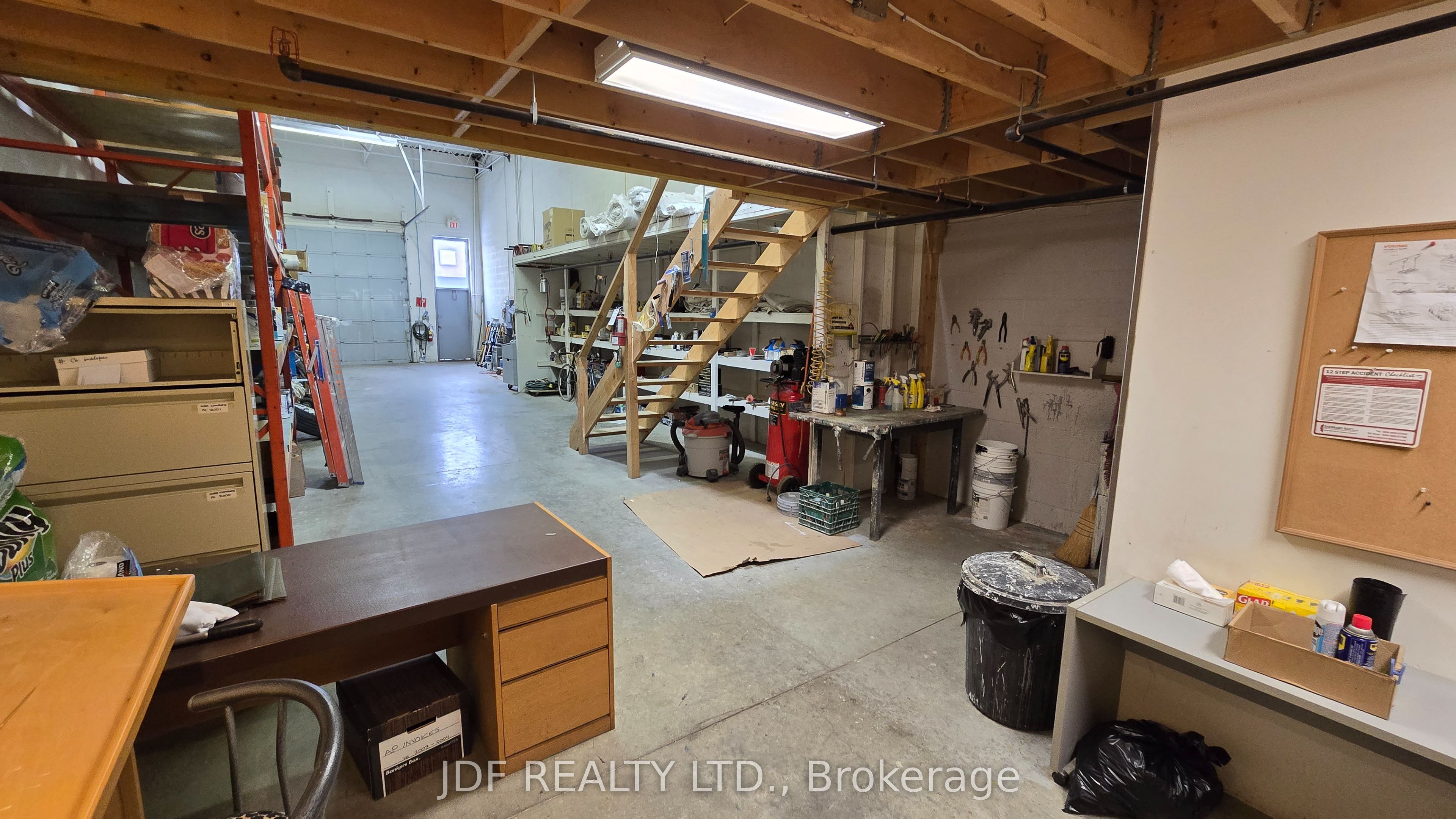 #15 - 665 Millway Avenue Property Photo 9