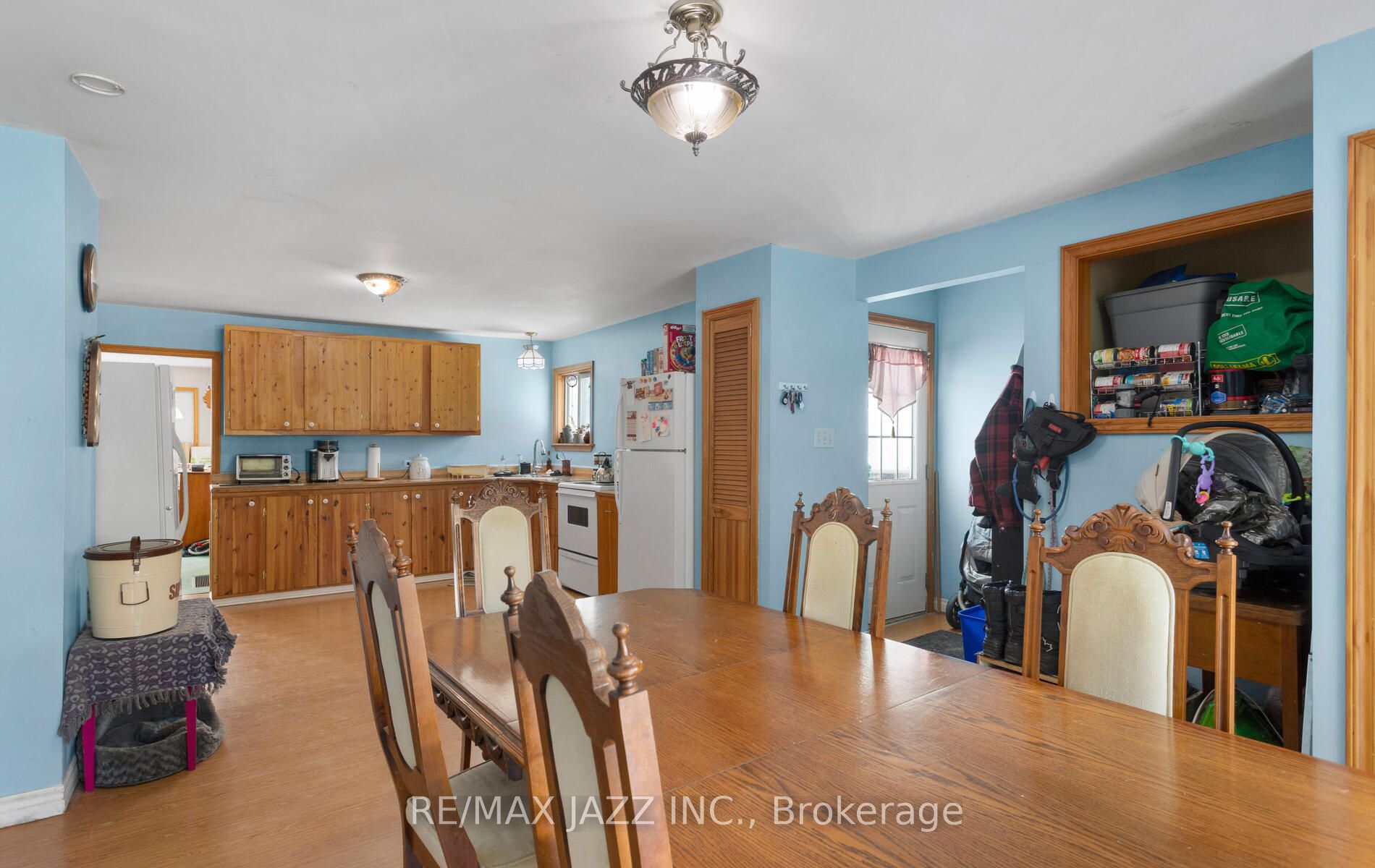 35 Maple Street Property Photo 6