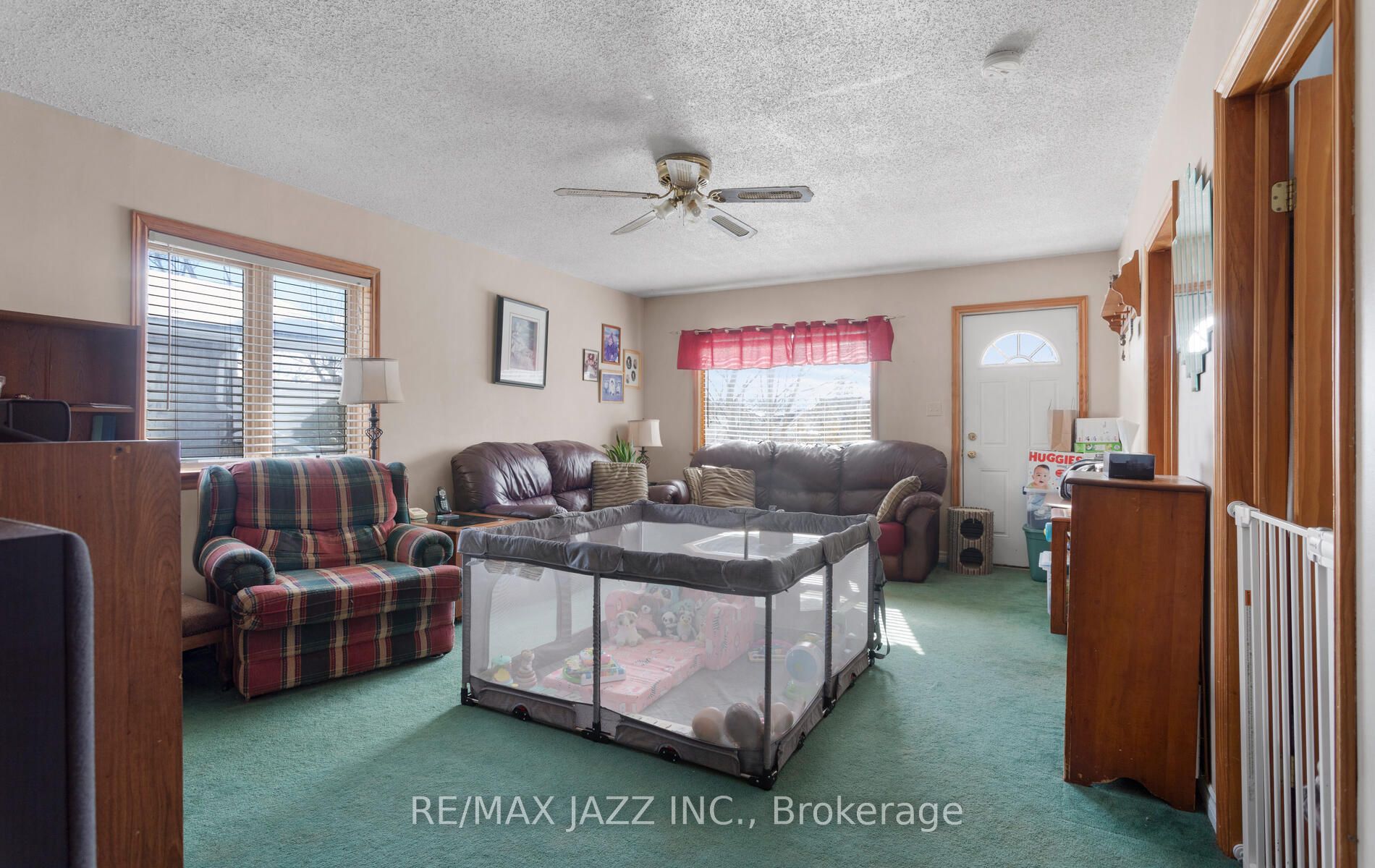 35 Maple Street Property Photo 11