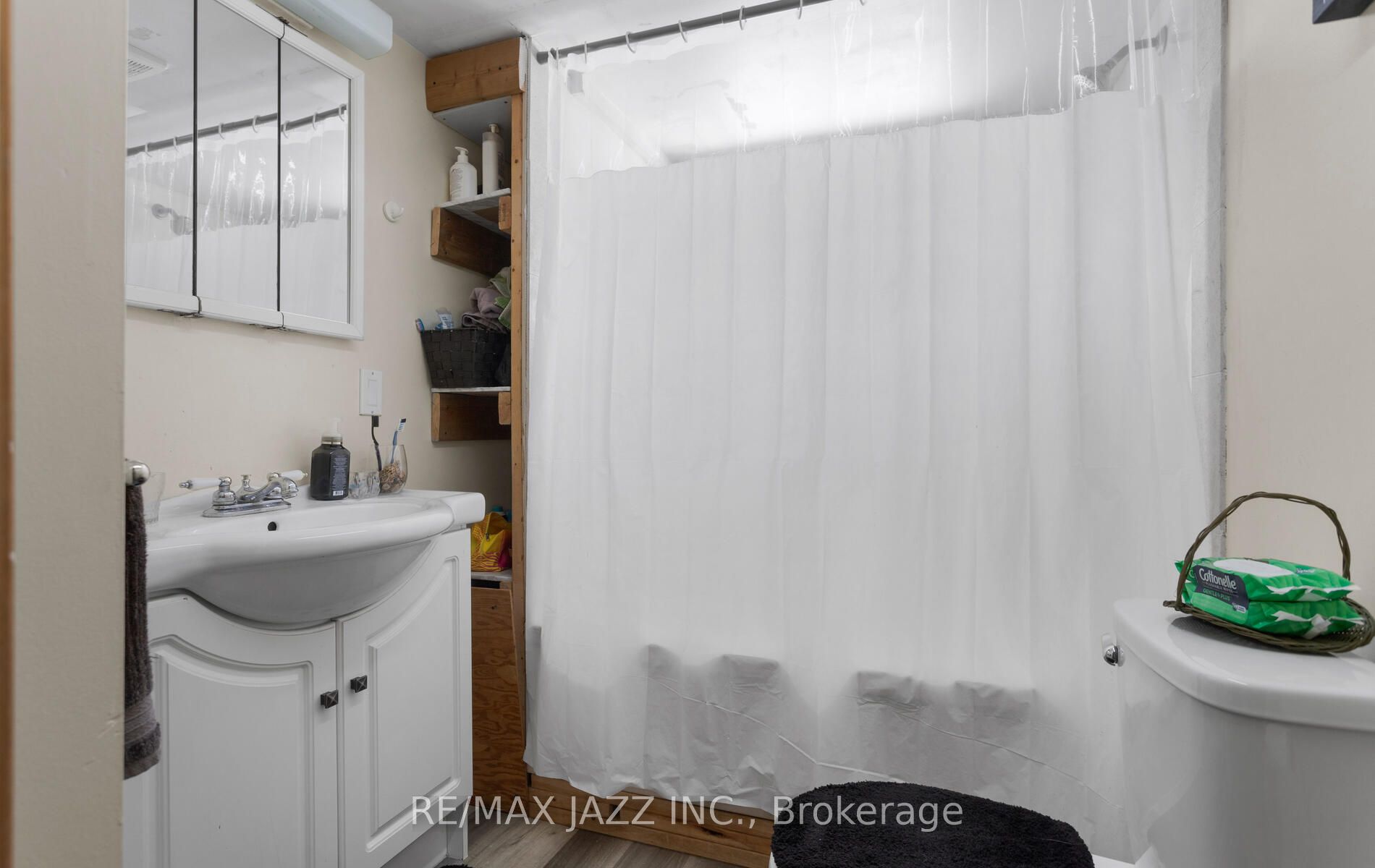 35 Maple Street Property Photo 23