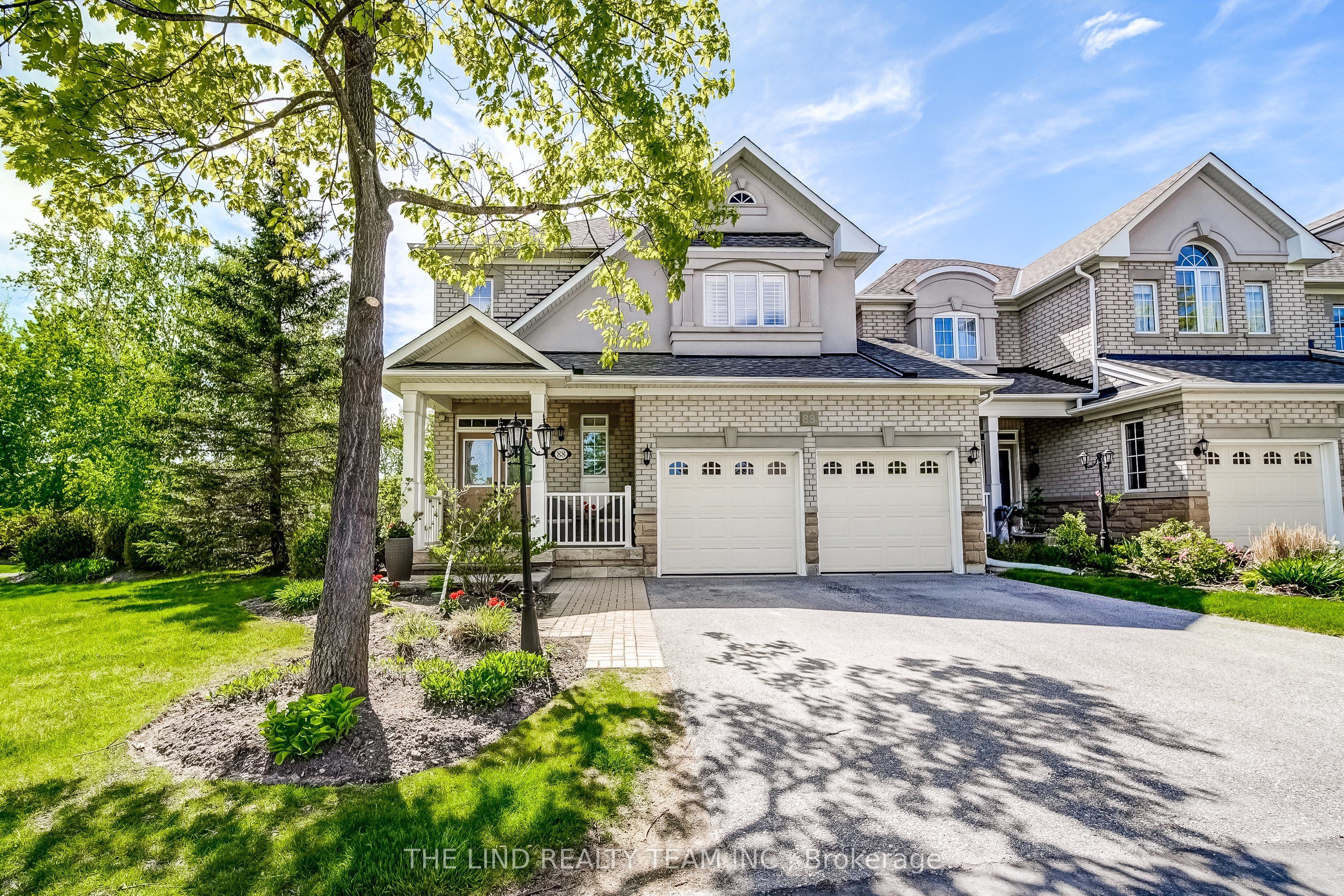 88 Stonecliffe Cres Property Photo 1
