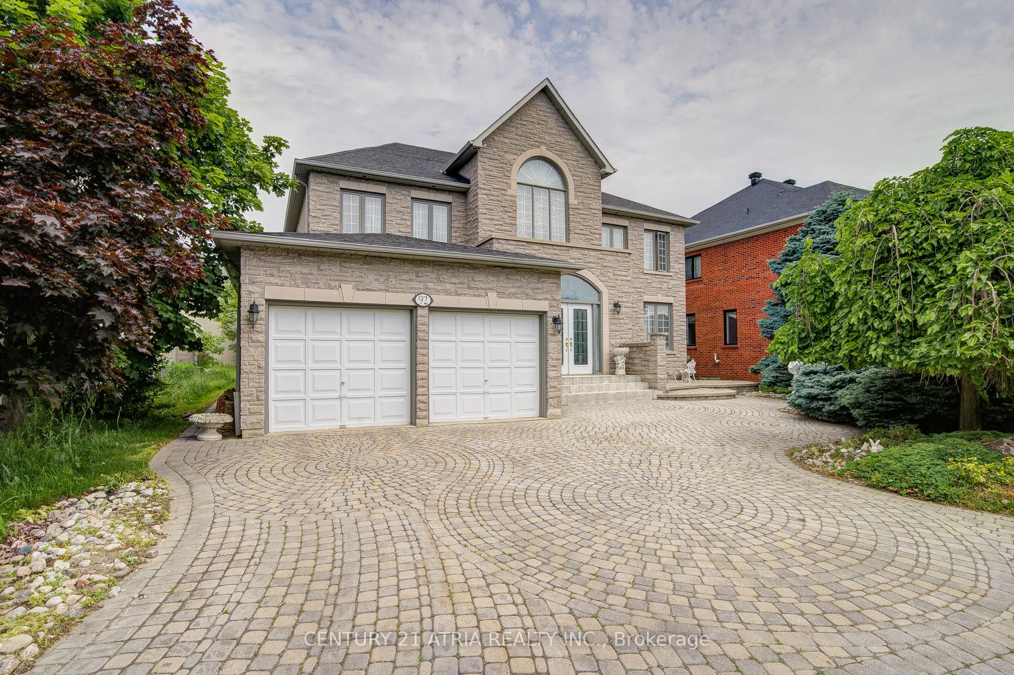 92 Springbrook Drive Property Photo 1