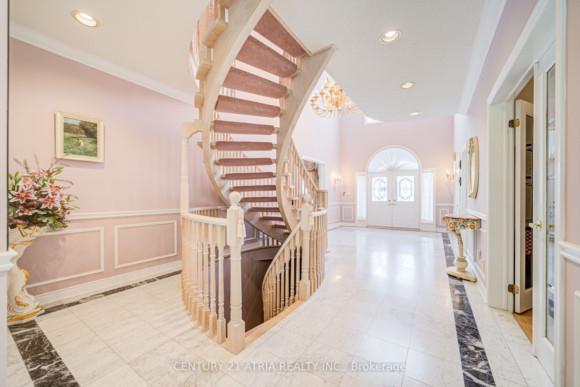 92 Springbrook Drive Property Photo 17