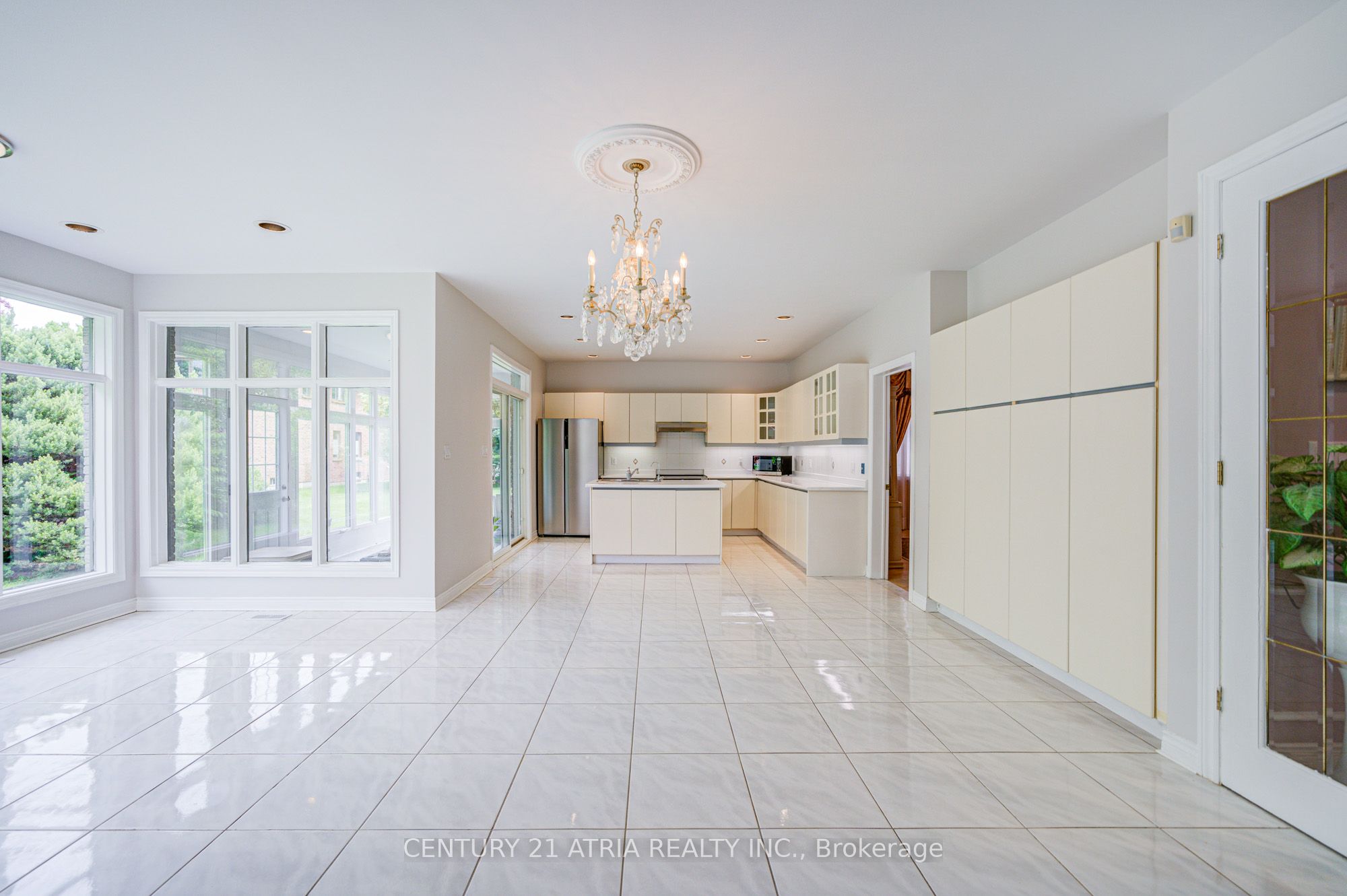 92 Springbrook Drive Property Photo 22