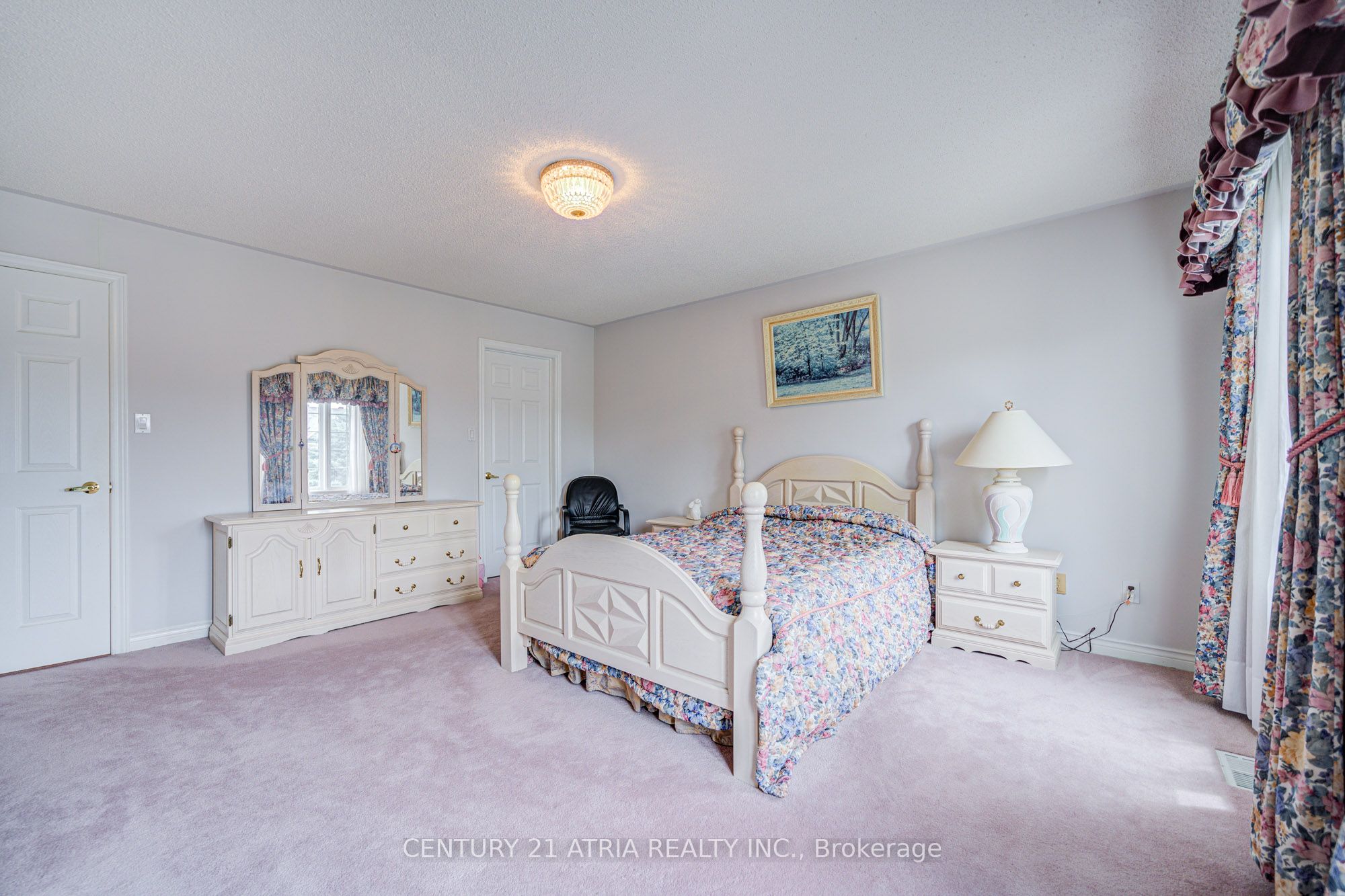 92 Springbrook Drive Property Photo 33
