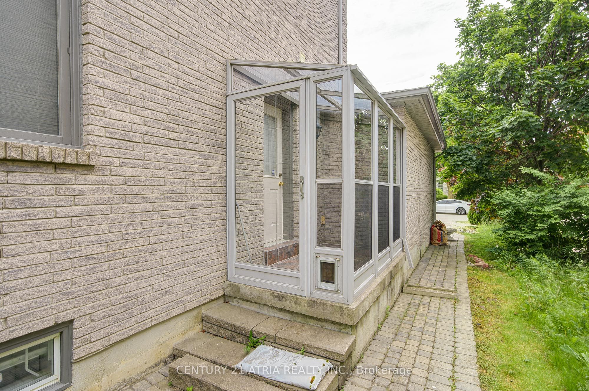 92 Springbrook Drive Property Photo 47