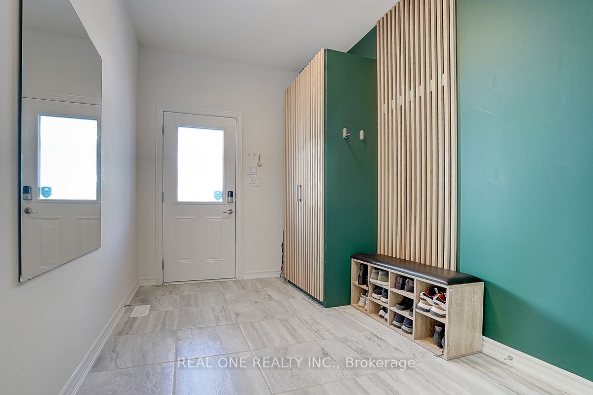 72 Chicago Lane Property Photo 1