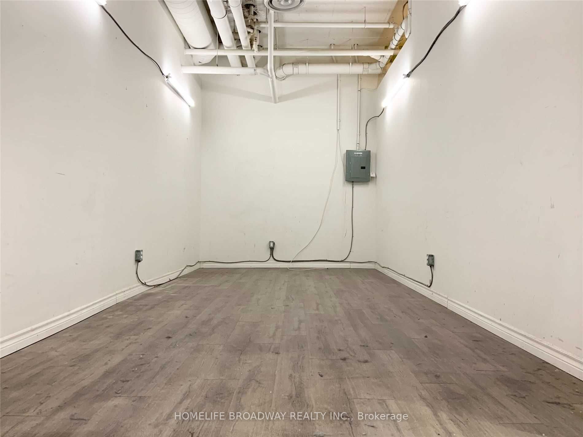 7181 Yonge Street 131 Property Photo 2