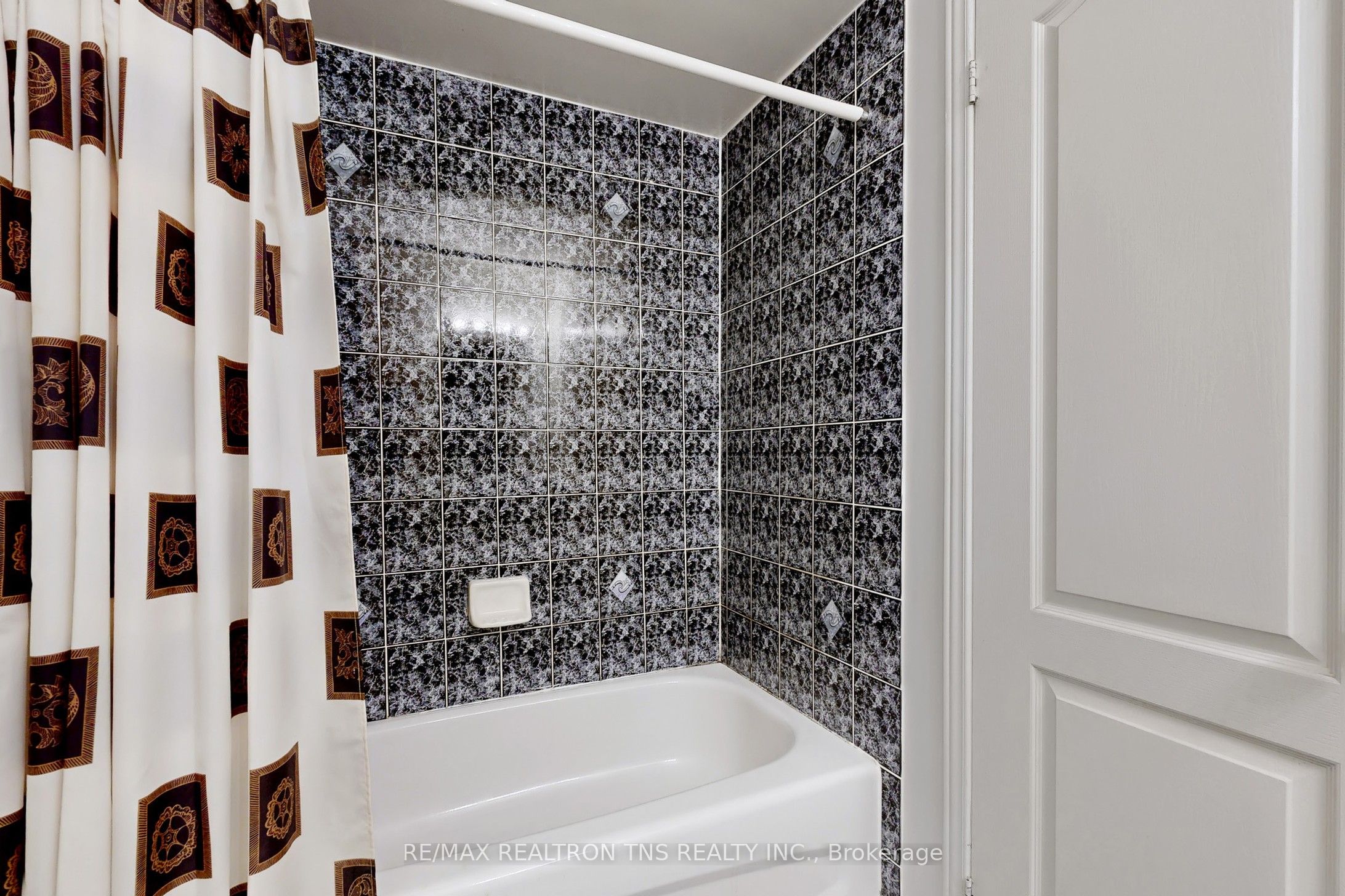 67 Angelica Avenue Property Photo 34