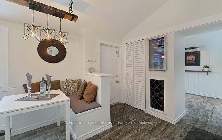 15 Tyler St Property Photo 3