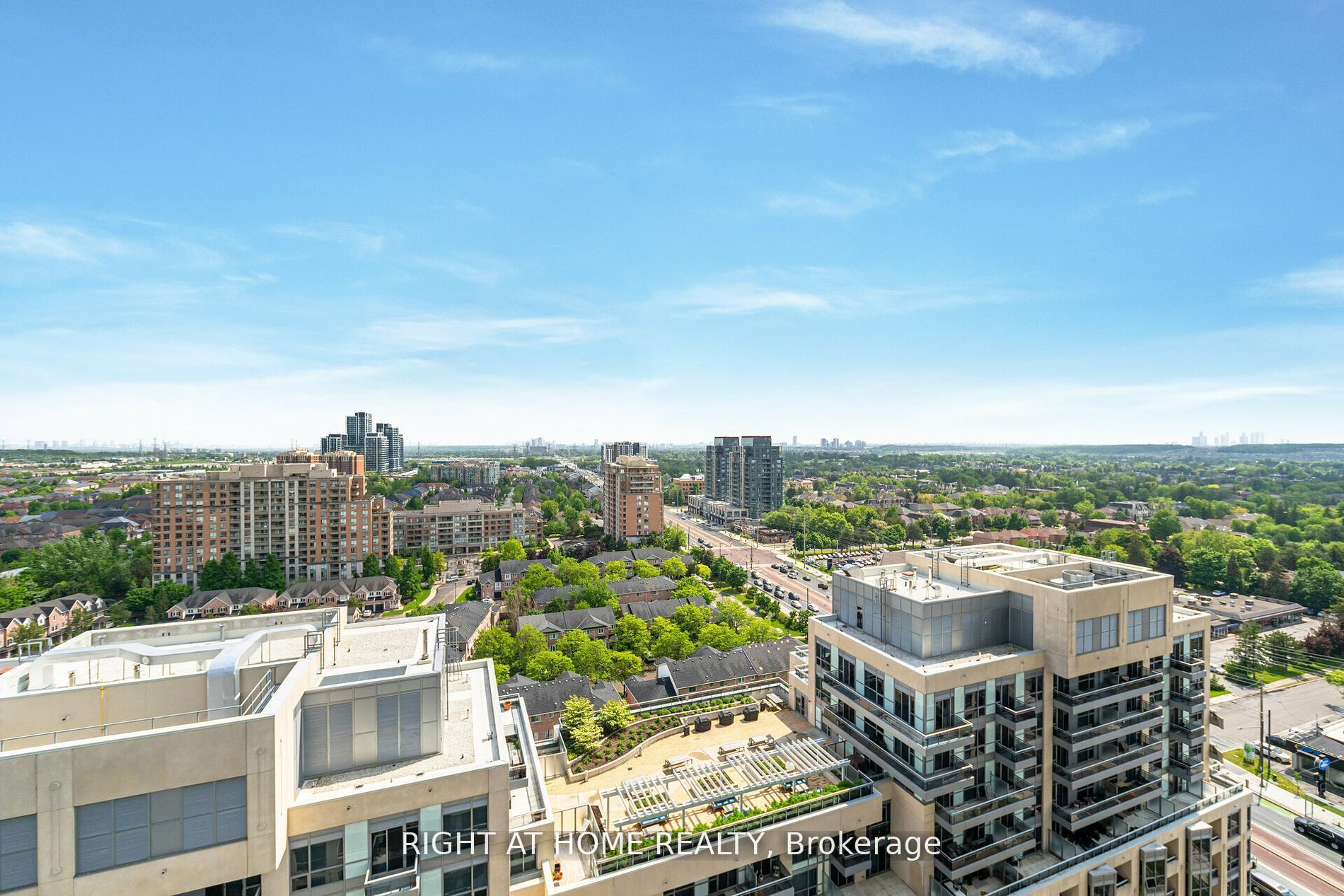 #1709 - 9205 Yonge Street Property Photo 10