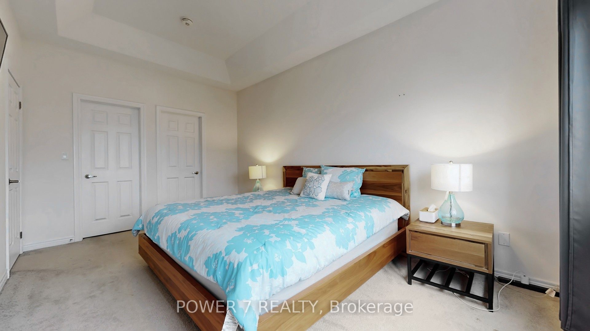 381 Chouinard Way Property Photo 26