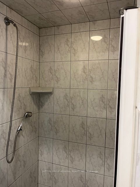 137 Arnold Avenue Property Photo 7