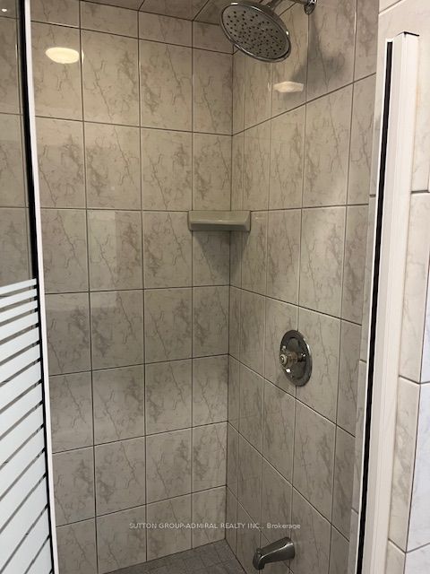 137 Arnold Avenue Property Photo 8