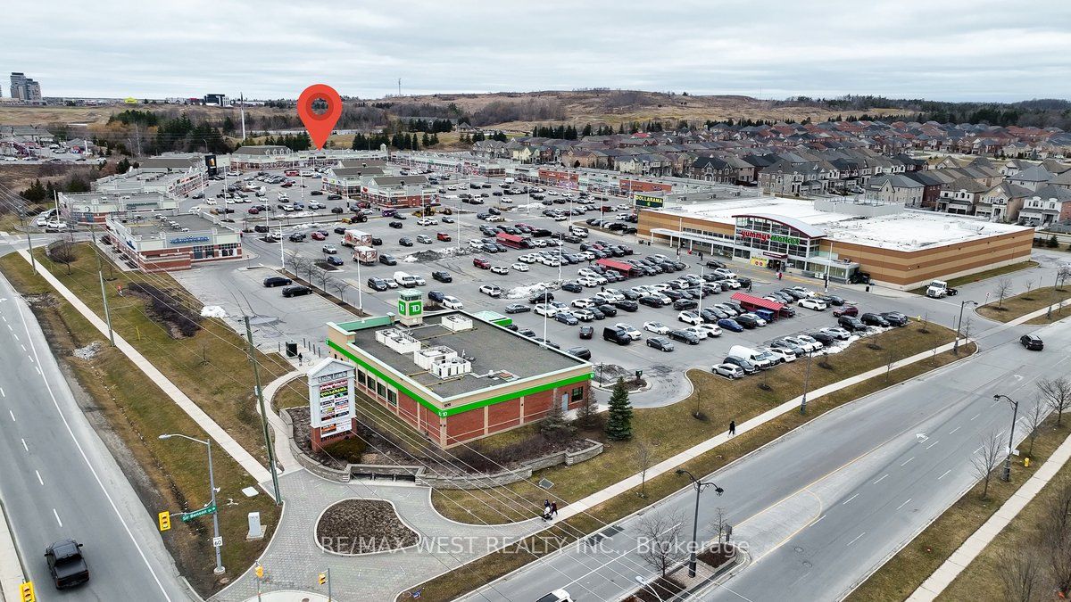 1480 Major Mackenzie Dr W Drive E06 Rm4 Property Photo 9