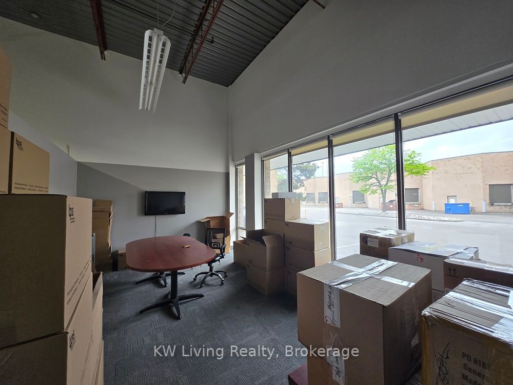 #8 & 10 - 361 Steelcase Road Property Photo 4