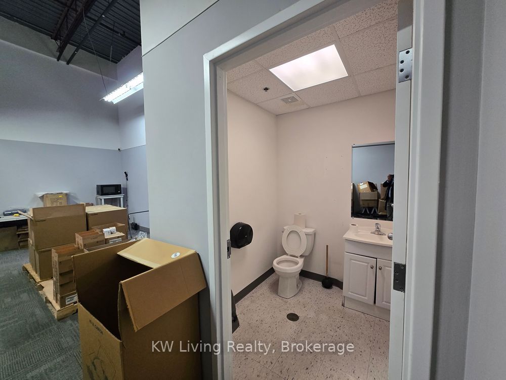 #8 & 10 - 361 Steelcase Road Property Photo 6