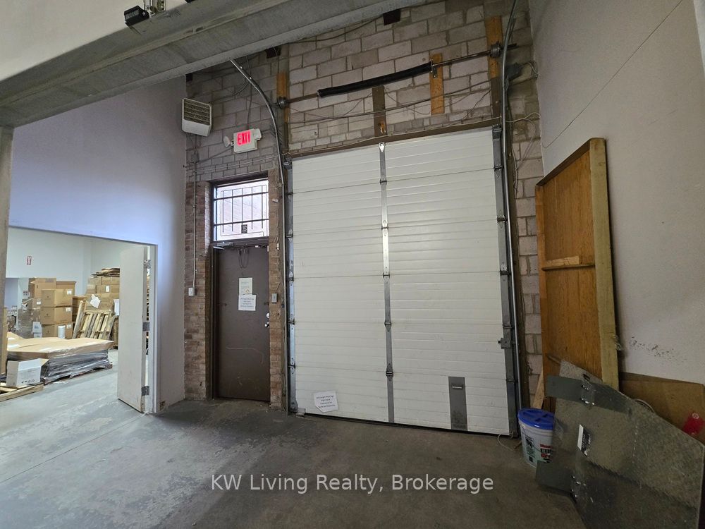 #8 & 10 - 361 Steelcase Road Property Photo 8