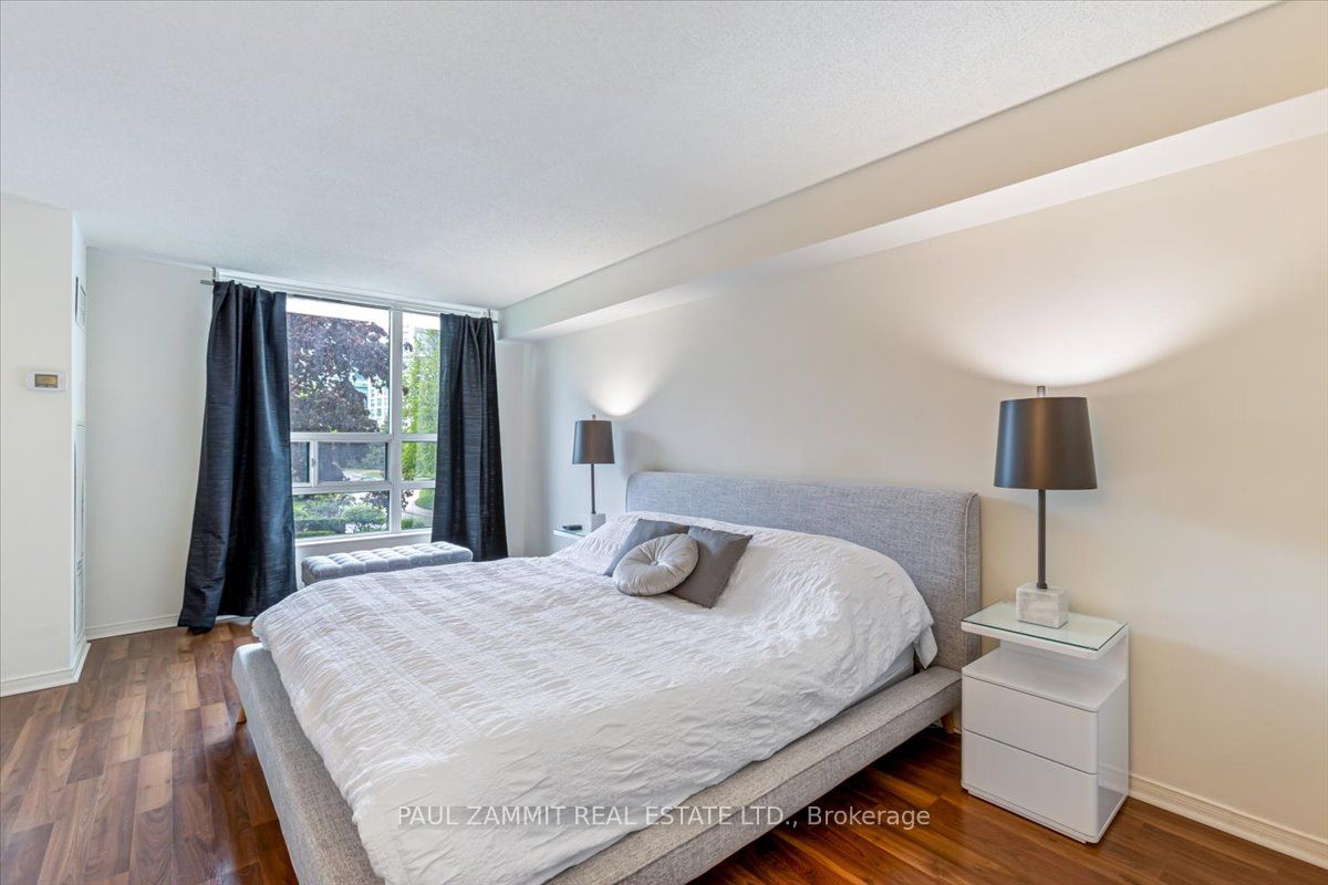 #214 - 7825 Bayview Avenue Property Photo 16