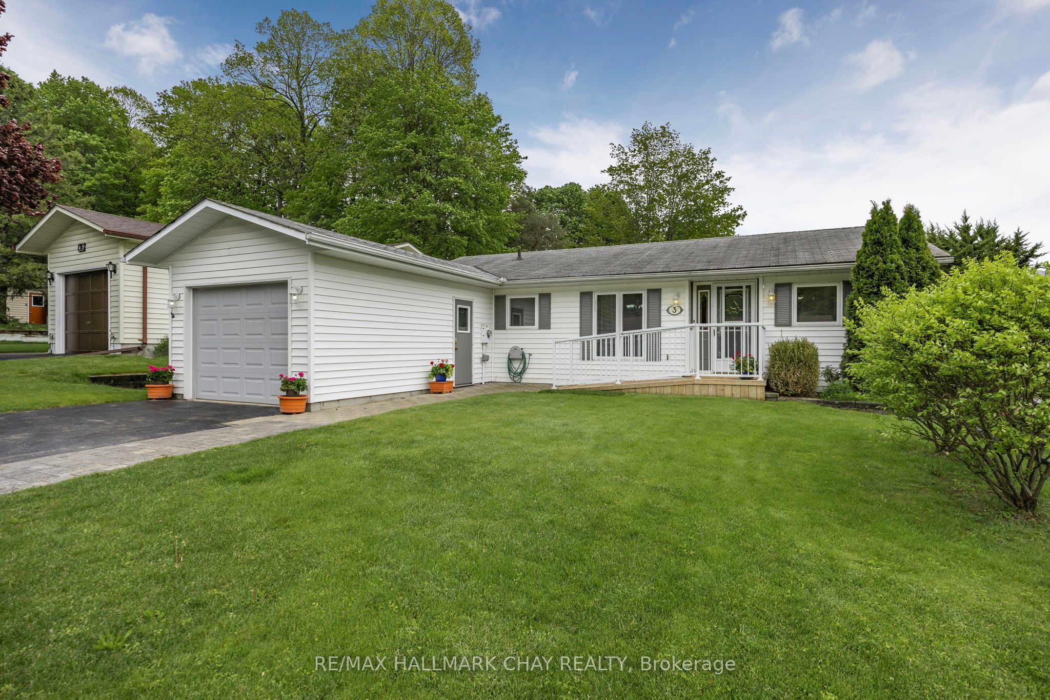 3 Pinetree Court Property Photo 1