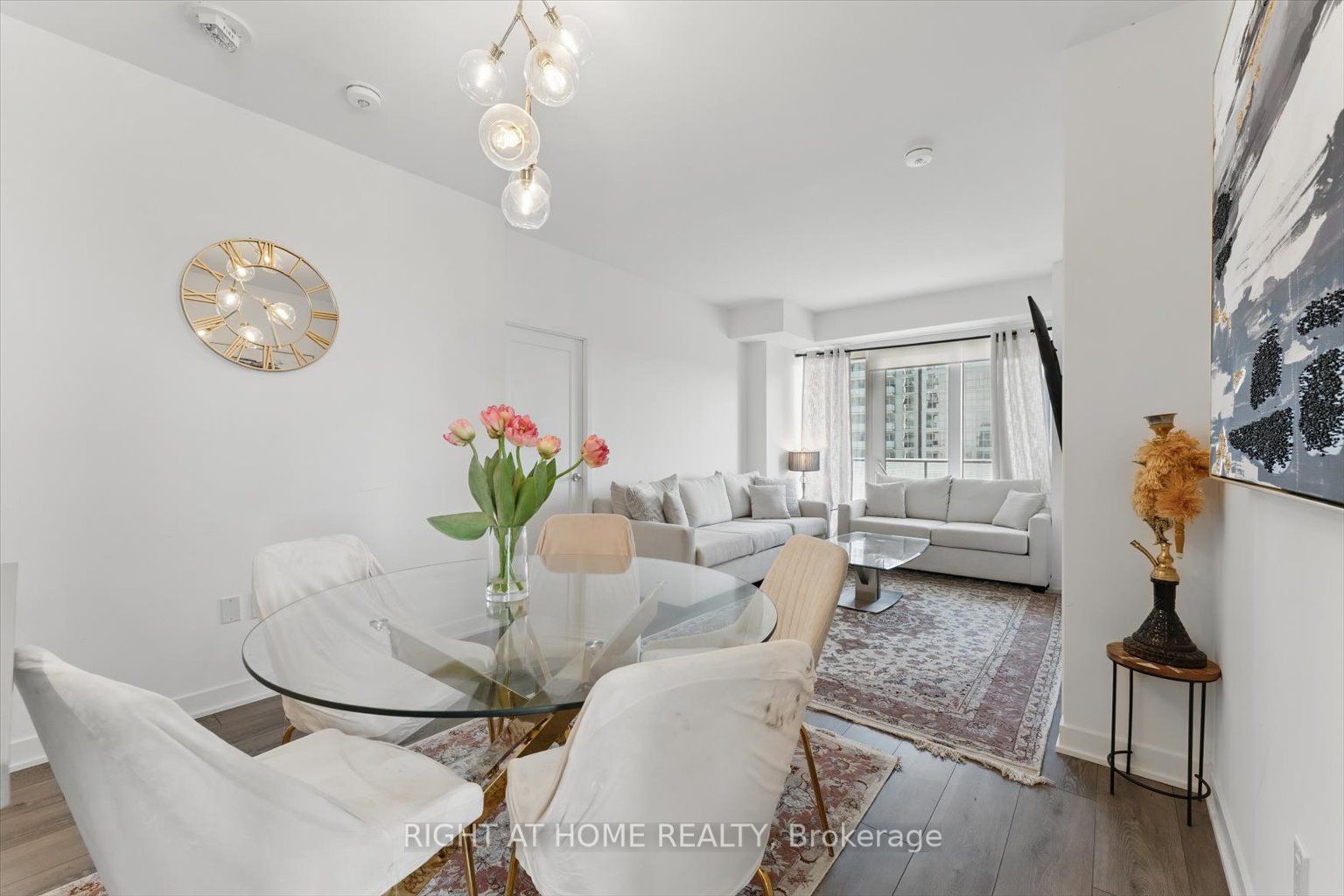 #1410 - 95 Oneida Crescent Property Photo 8